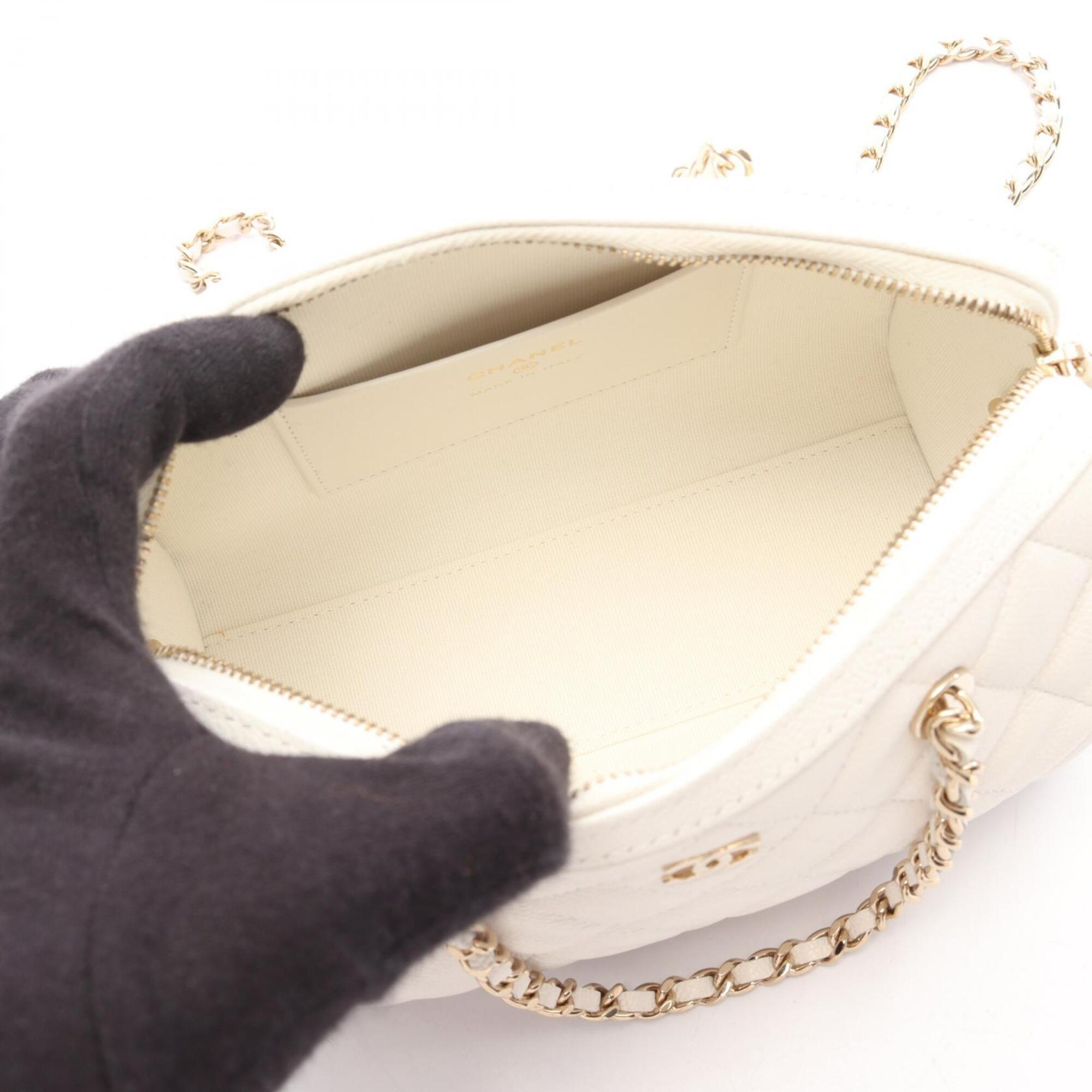 Chanel White Grained Calfskin Handbag Shoulder Bag (Pre-Owned)