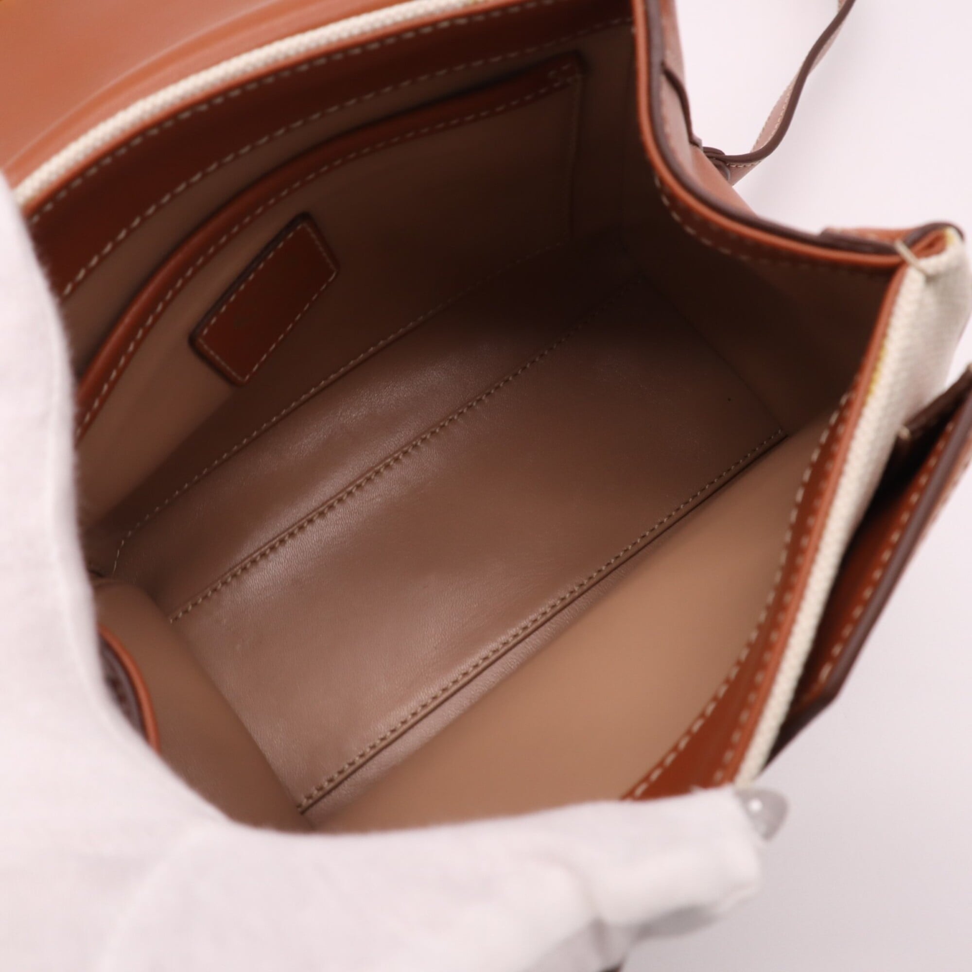 Tod's Beige Brown Canvas Shoulder Bag (Pre-Owned)