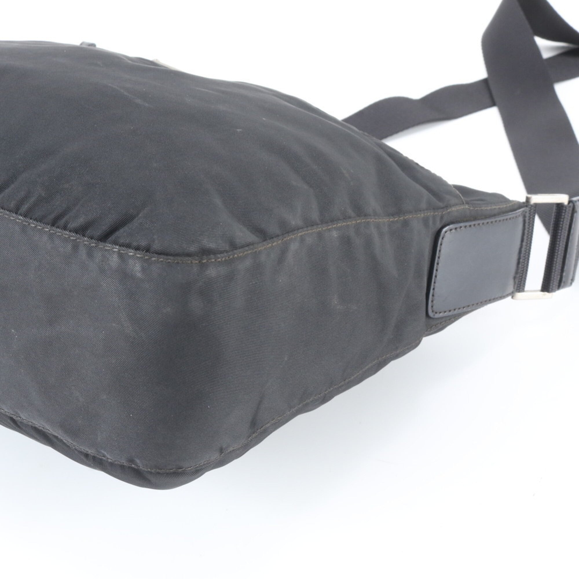 Prada Black Nylon Leather Shoulder Bag (Pre-Owned)