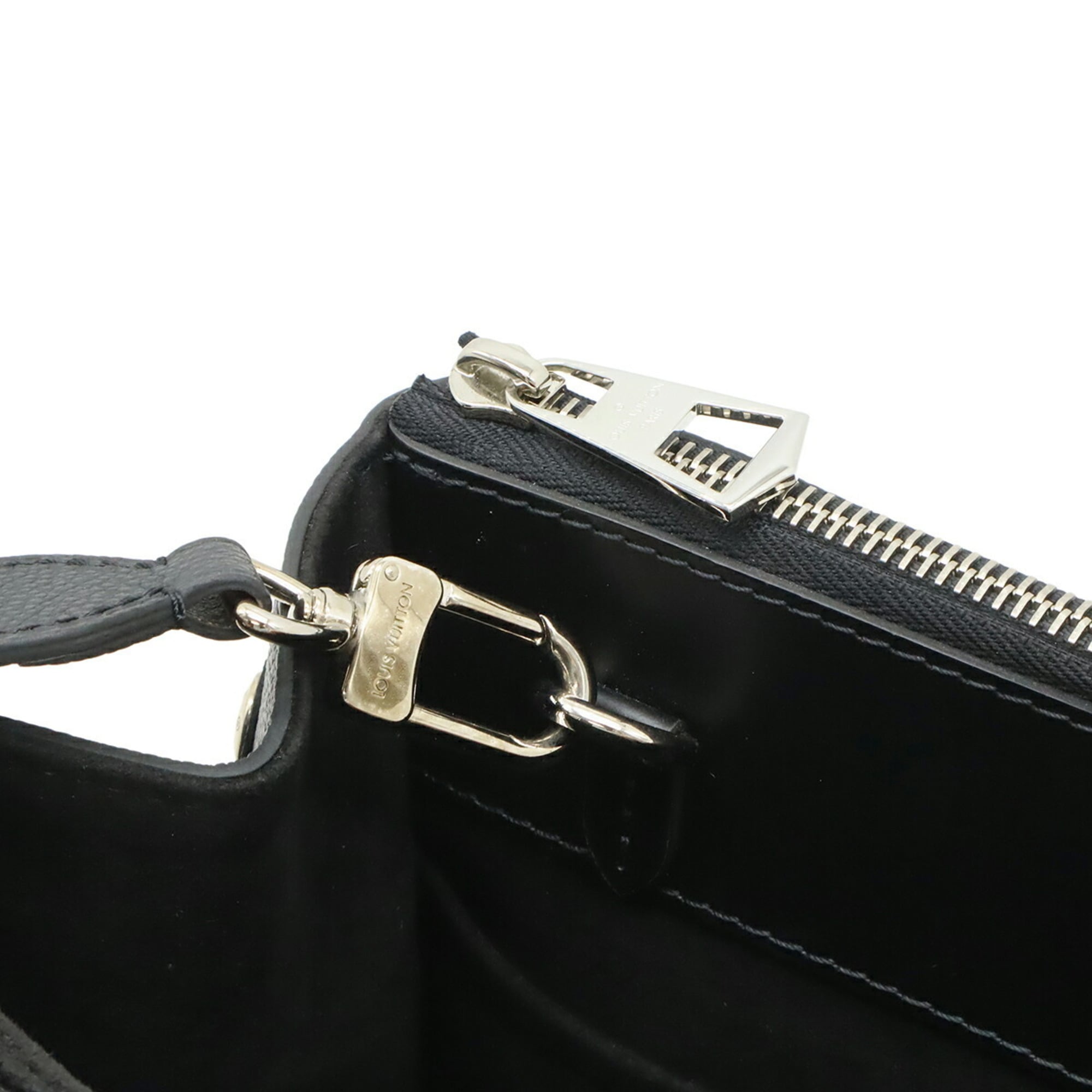 Louis Vuitton Black Noir Epi Leather Handbag Shoulder Bag (Pre-Owned)