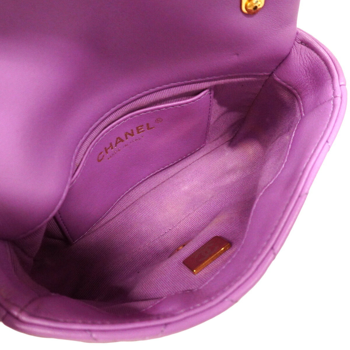 Chanel Purple Leather Shoulder Bag (Pre-Owned)