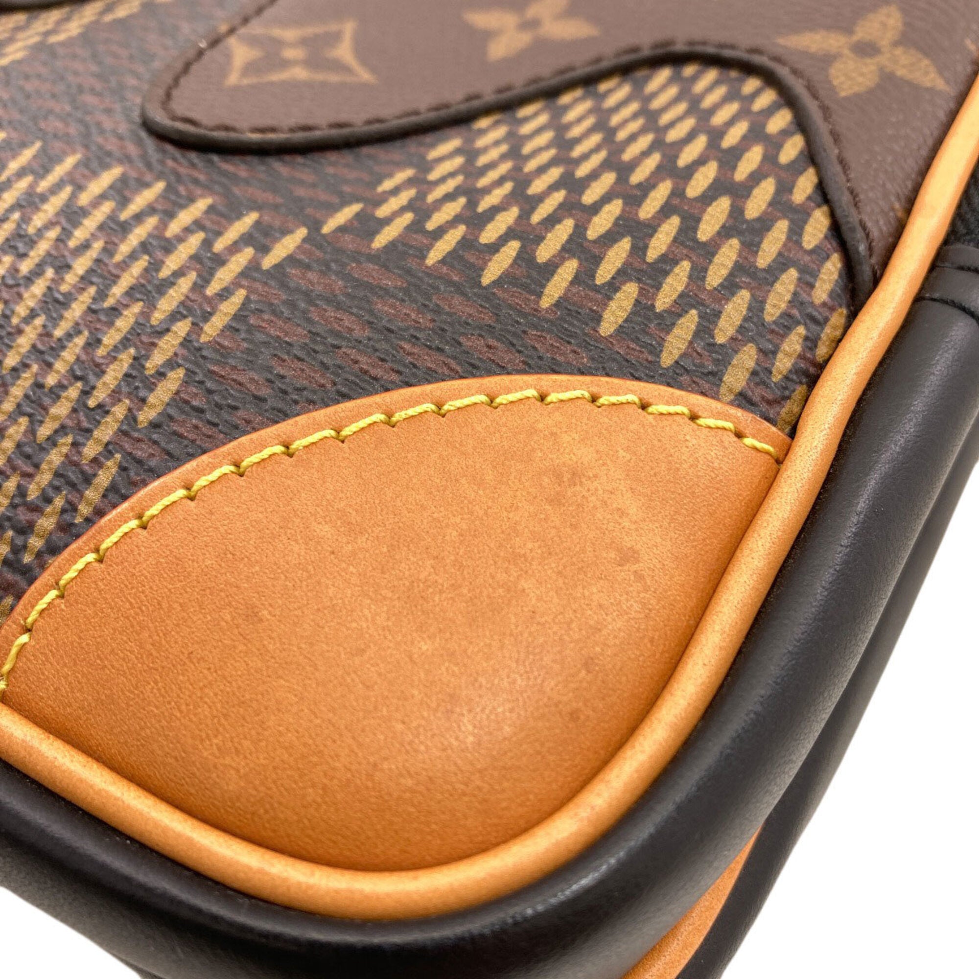 Louis Vuitton Monogram Monogram Sling Bag (Pre-Owned)