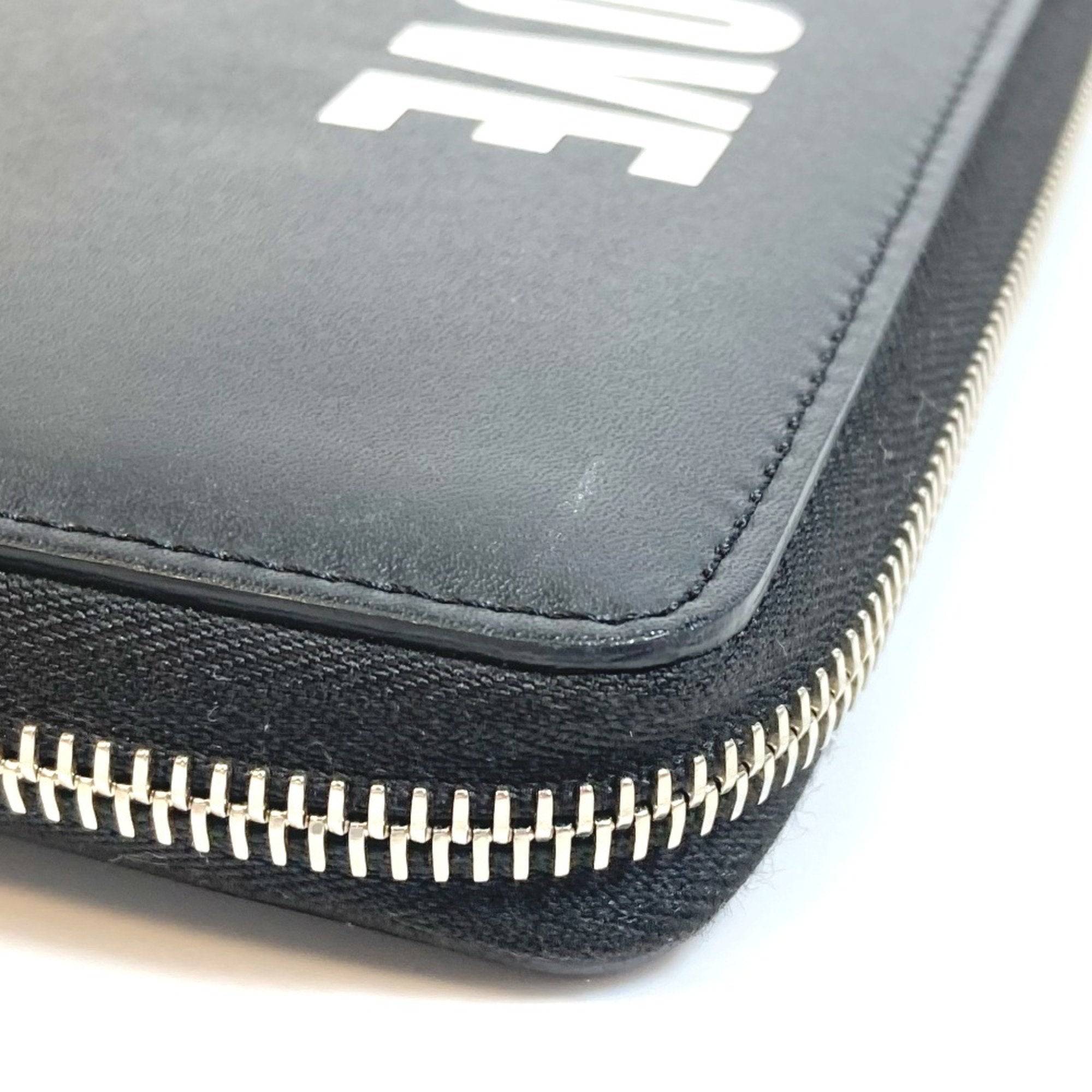 Givenchy Black Leather Long Wallet (Bi-Fold) (Pre-Owned)