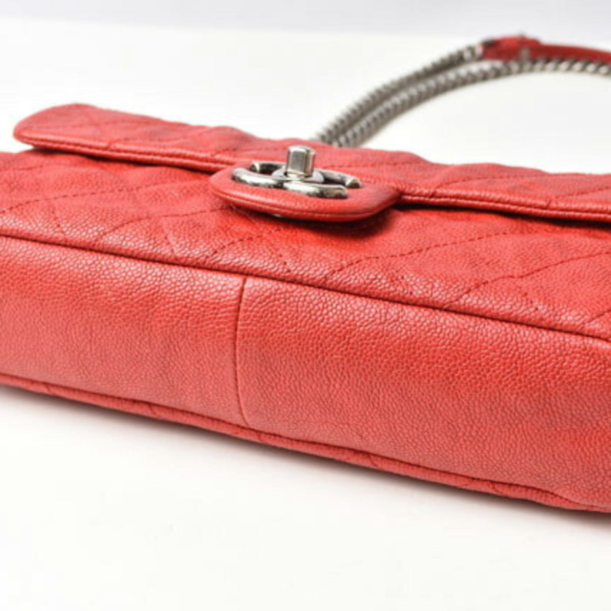 Chanel Red Color Caviar Leather Shoulder Bag (Pre-Owned)