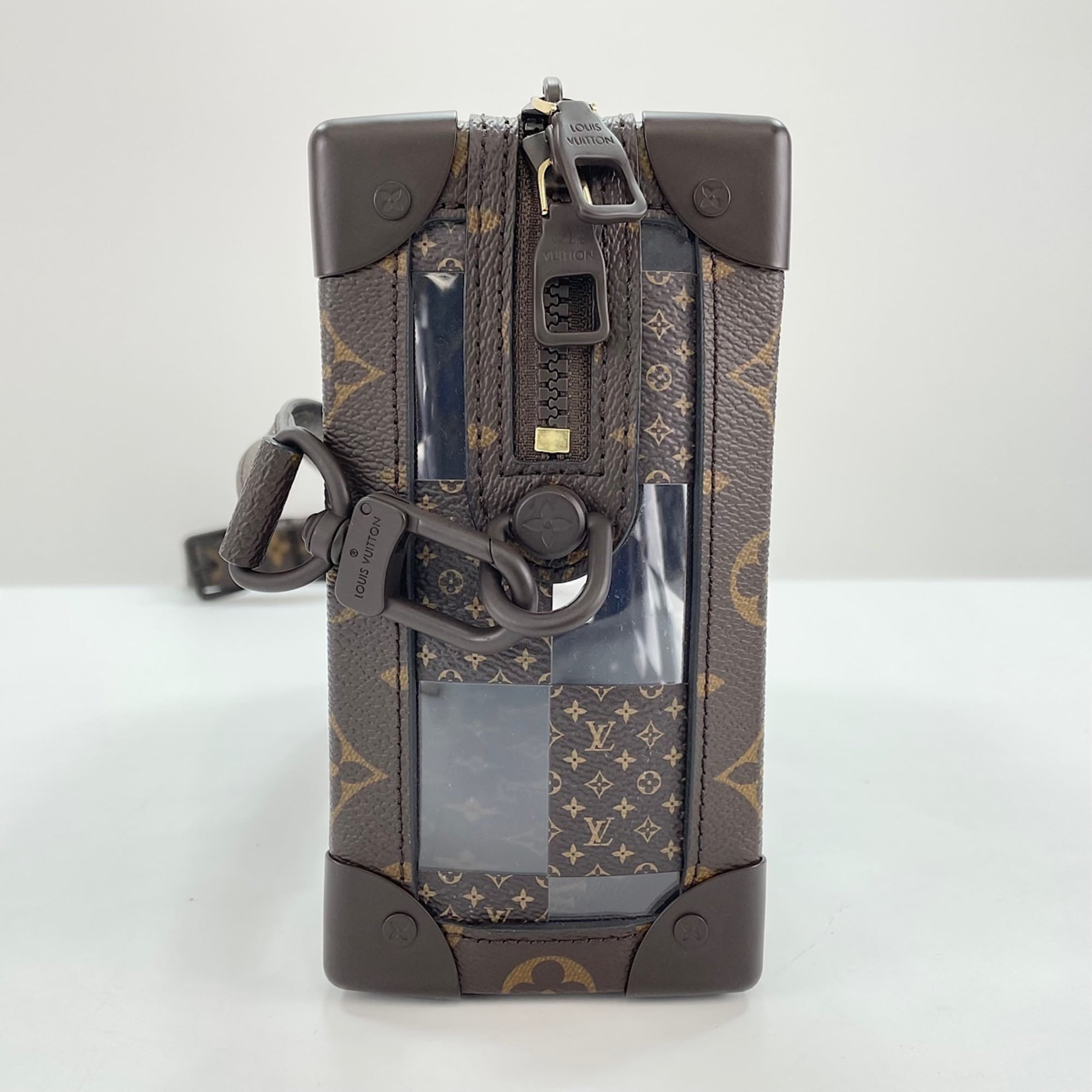 Louis Vuitton Brown Shoulder Bag (Pre-Owned)