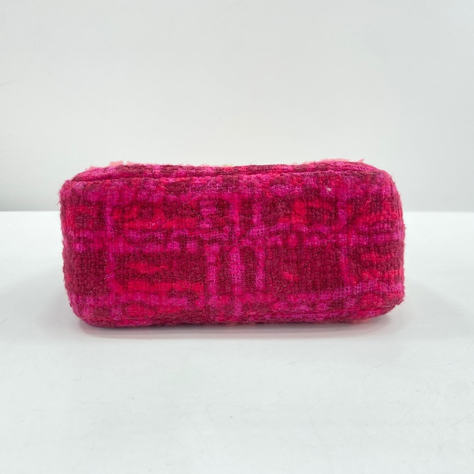 Chanel Matelasse Pink Shoulder Bag (Pre-Owned)