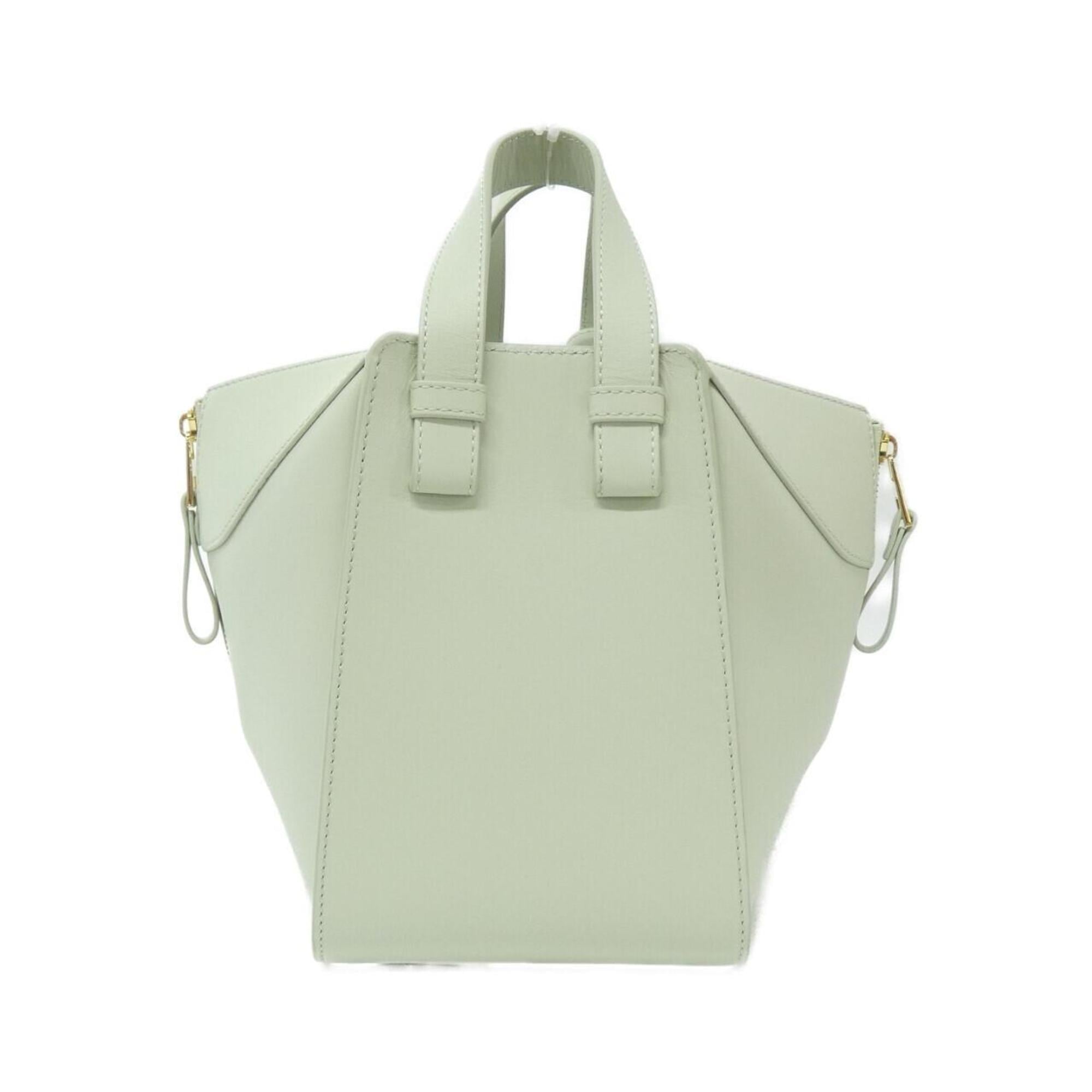 Loewe Light Green Leather Shoulder Bag (Pre-Owned)