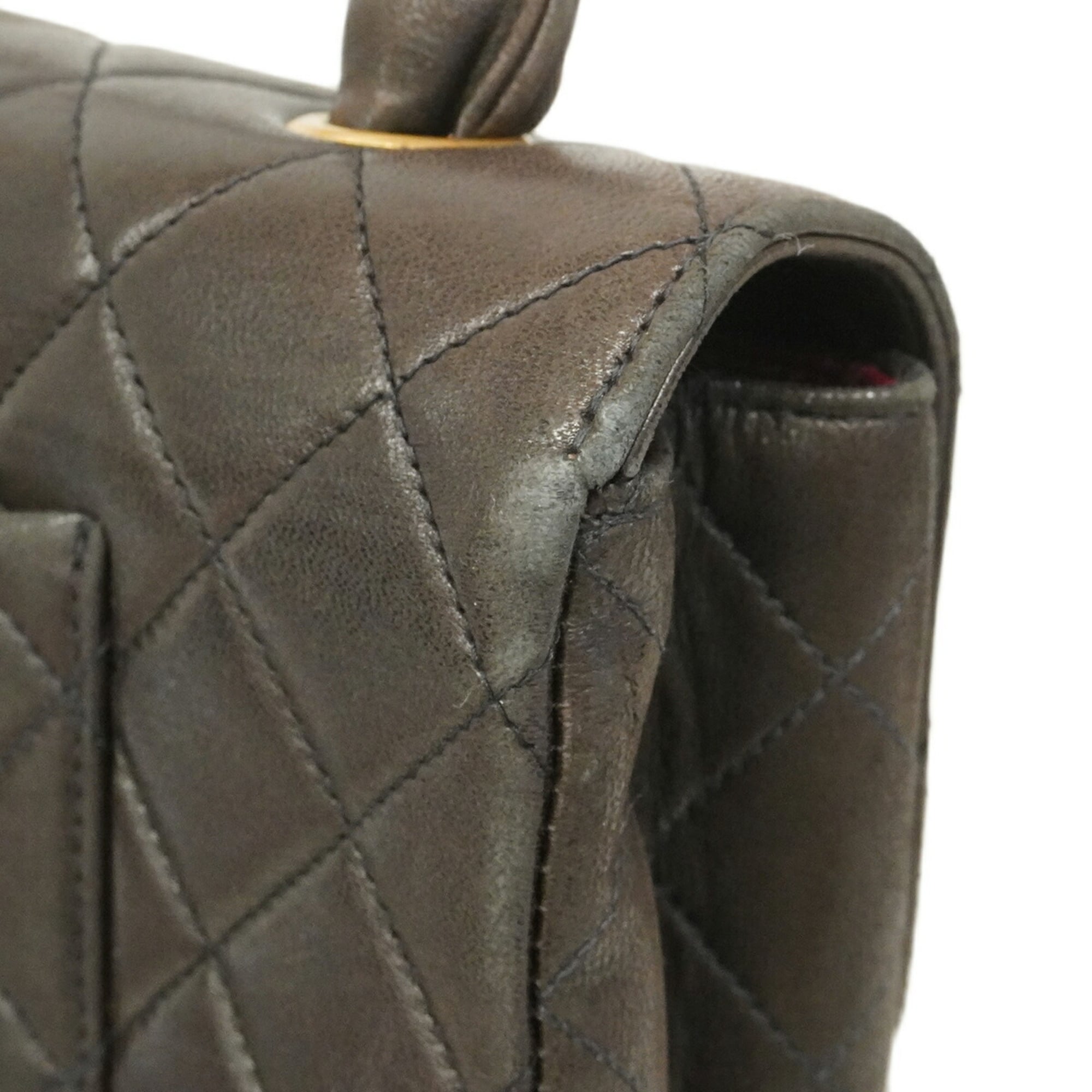 Chanel Black Leather Handbag (Pre-Owned)