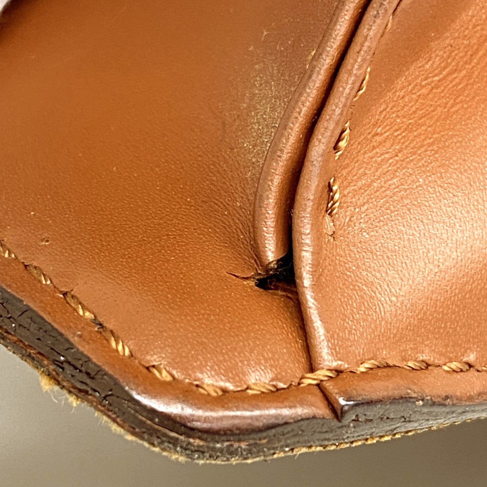 Louis Vuitton Brown Briefcase (Pre-Owned)