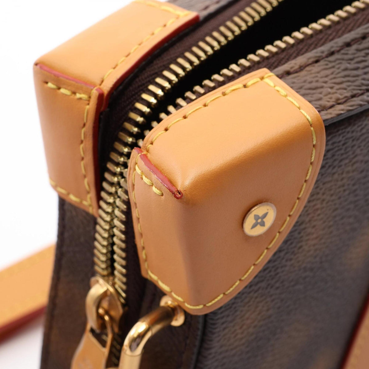Louis Vuitton Brown Monogram Monogram Handbag Shoulder Bag (Pre-Owned)