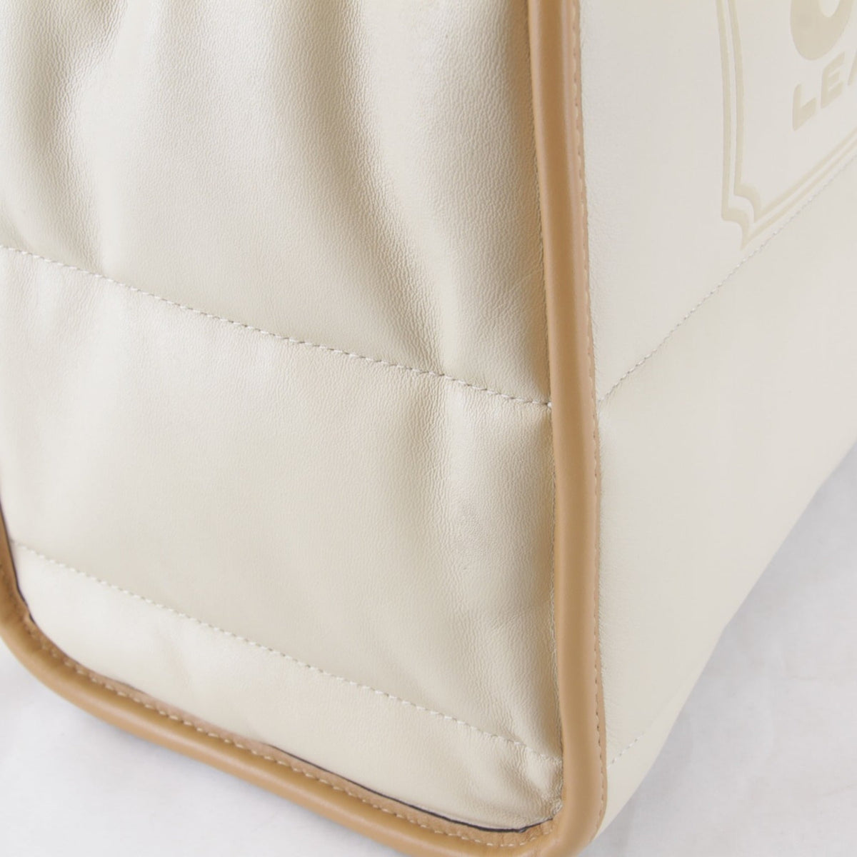 Coach Beige Leather Tote Bag (Pre-Owned)