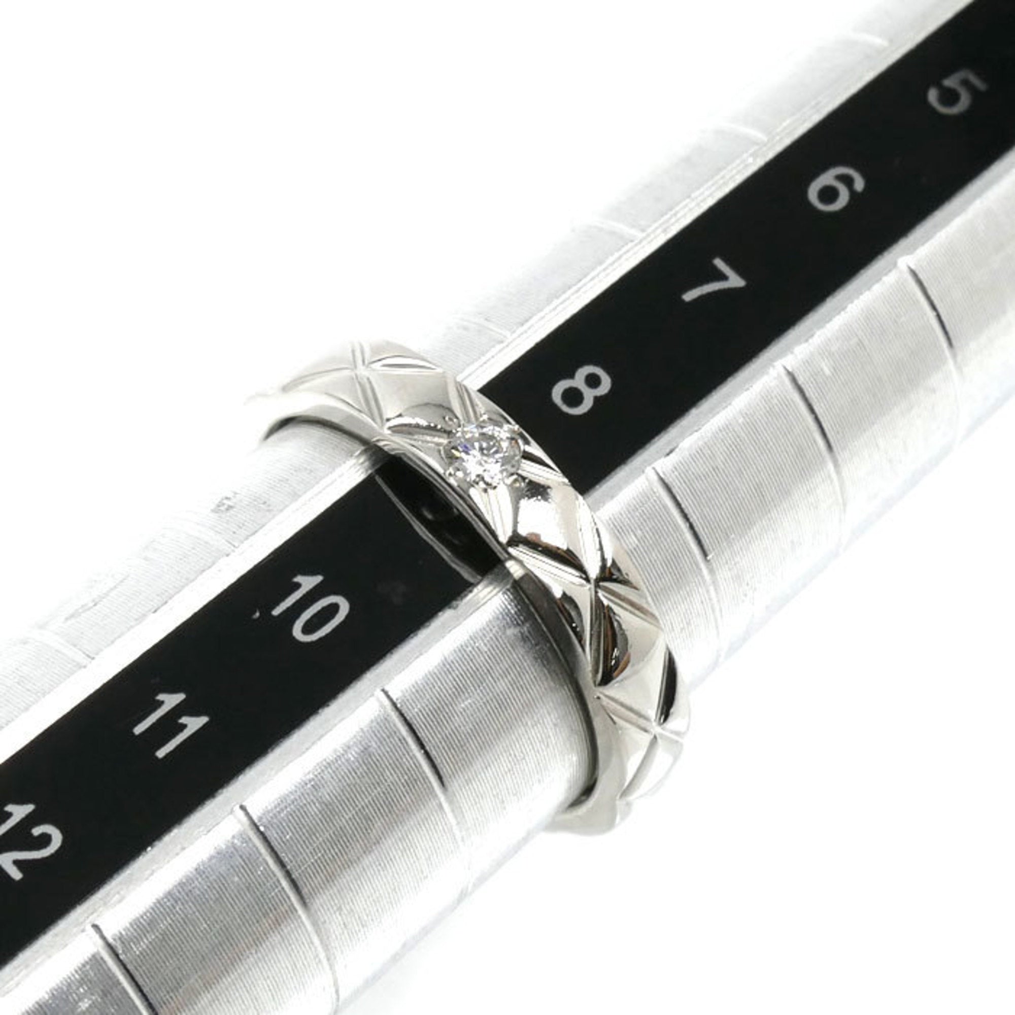 Chanel Platinum 950 Band Ring (Pre-Owned)