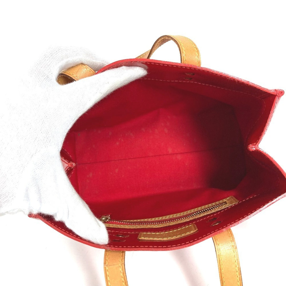 Louis Vuitton Pomme D'amour Red Color Monogram Vernis Handbag (Pre-Owned)