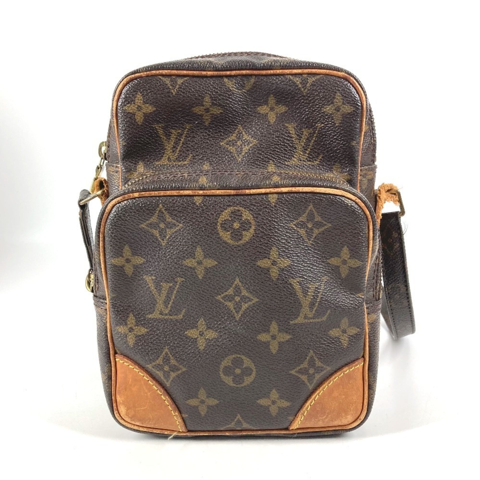 Louis Vuitton Monogram Brown Monogram Pochette Shoulder Bag (Pre-Owned)