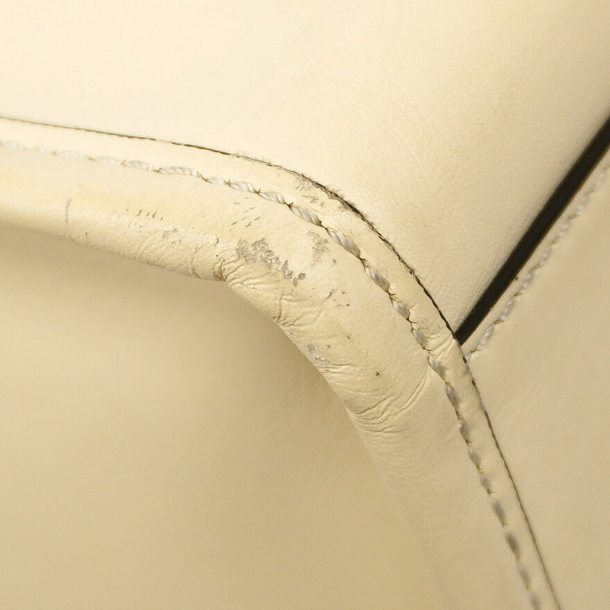 Fendi Ivory Leather Tote Bag (Pre-Owned)