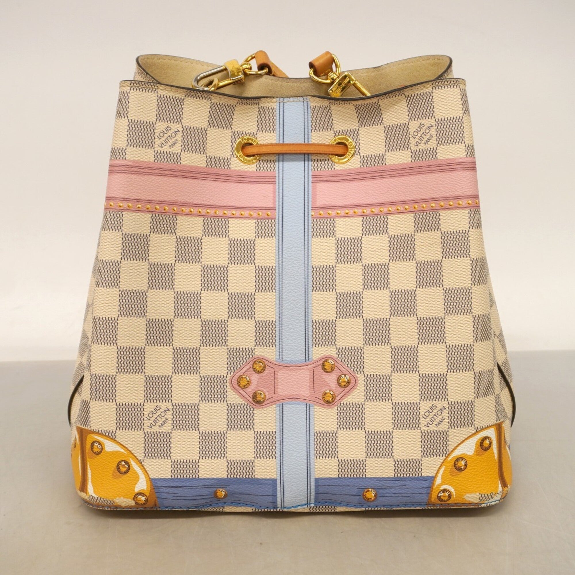 Louis Vuitton White Shoulder Bag (Pre-Owned)