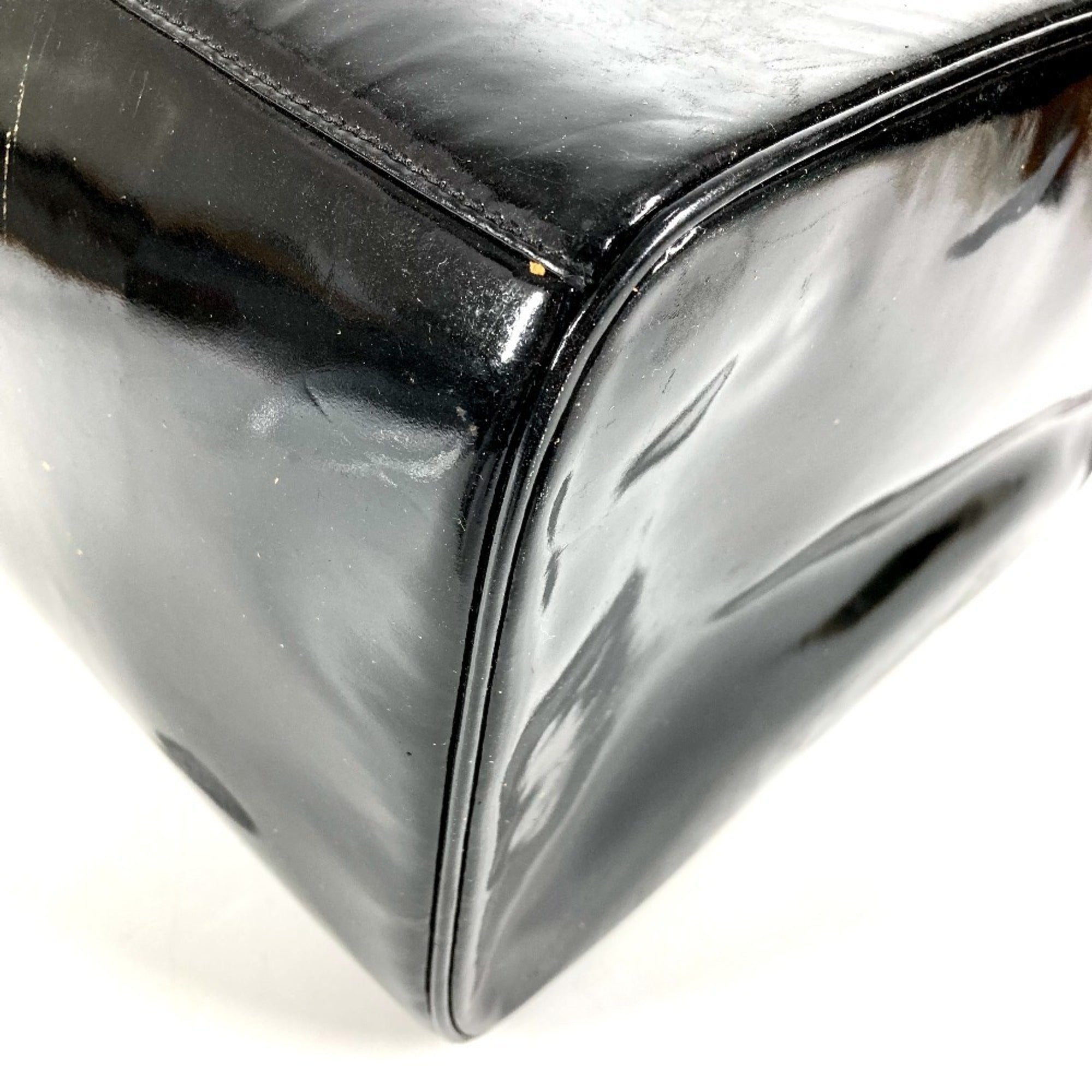 Chanel Black Patent Leather Handbag Shoulder Bag Vanity Bag (Pre-Owned)