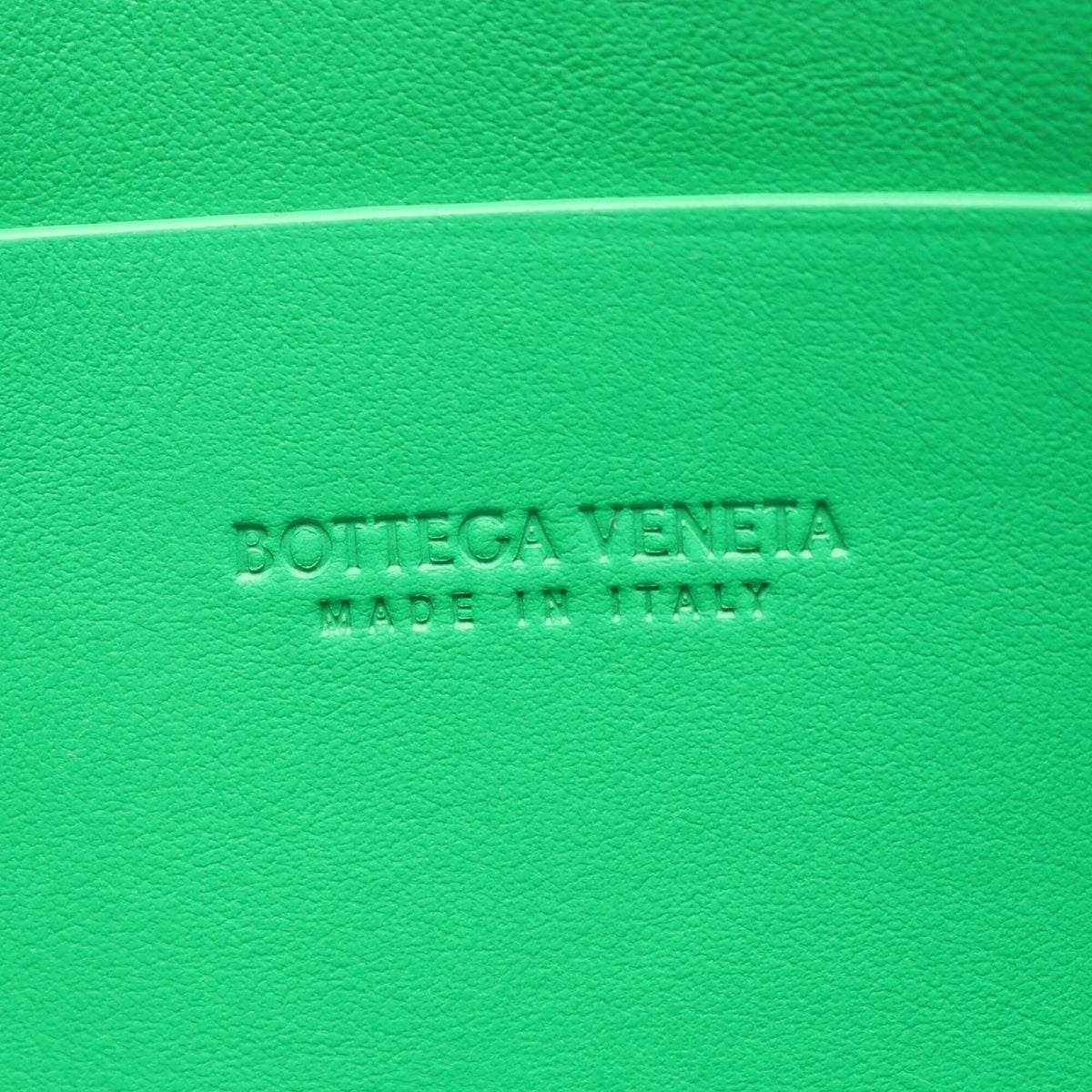 Bottega Veneta Green Leather Clutch Bag Handbag (Pre-Owned)