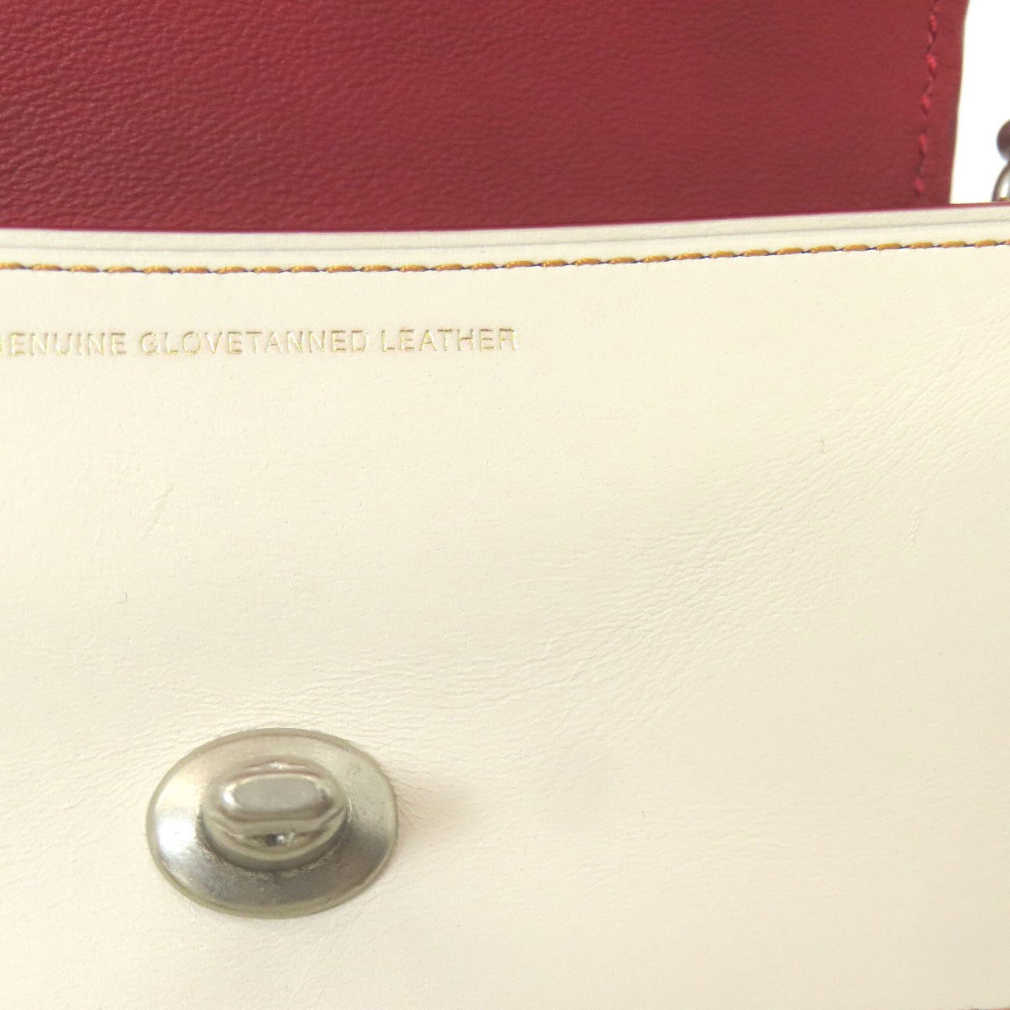Coach White Leather Shoulder Bag (Pre-Owned)