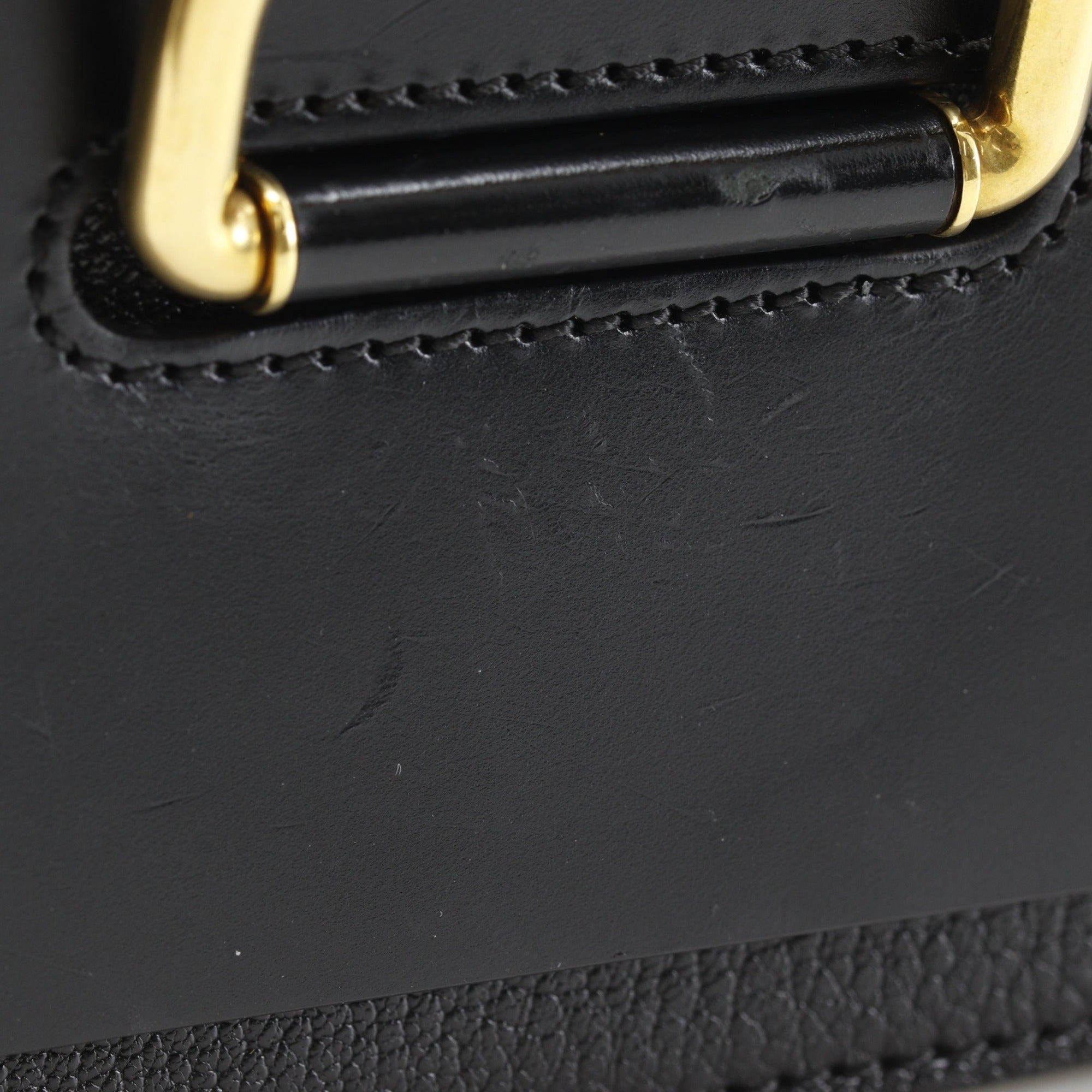 Burberry Black Leather Shoulder Bag (Pre-Owned)