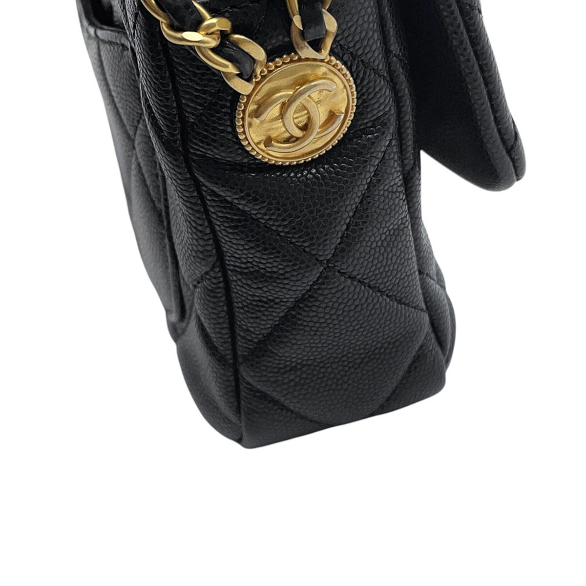 Chanel Matelasse Black Grained Calfskin Shoulder Bag (Pre-Owned)
