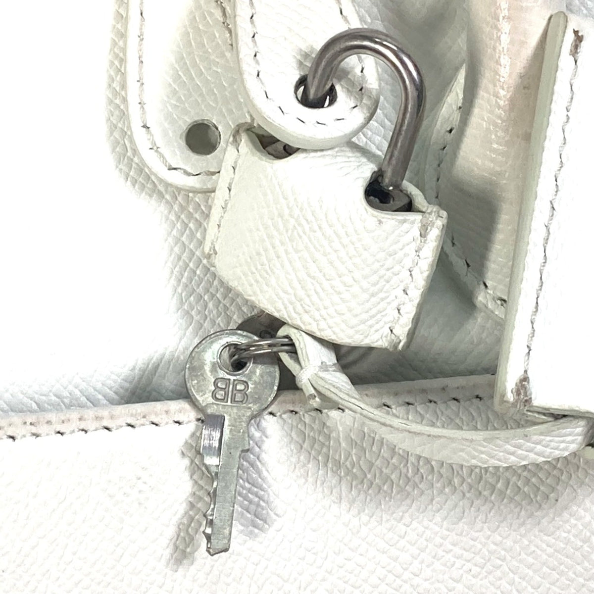 Balenciaga White Leather Handbag (Pre-Owned)