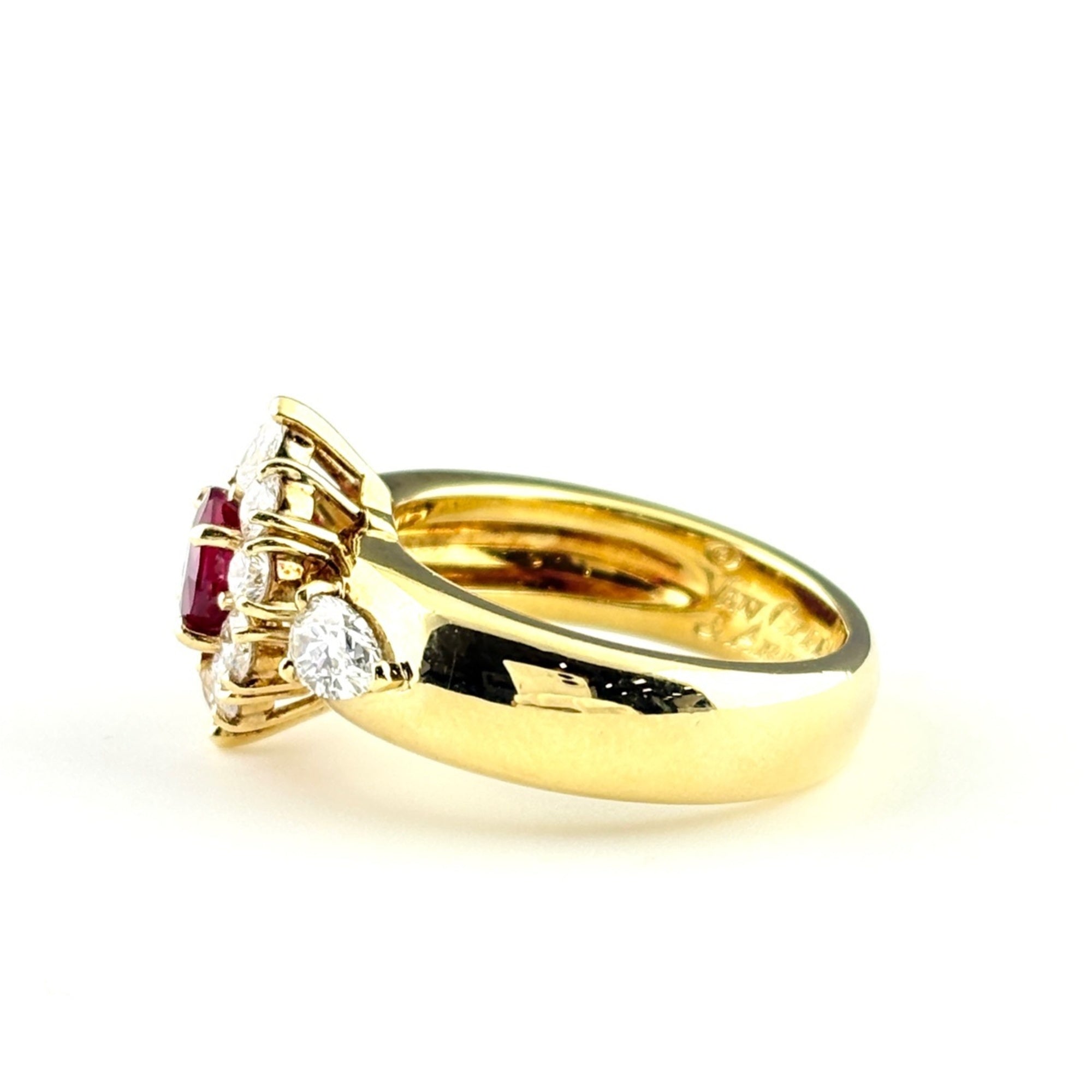 Van Cleef & Arpels Yellow Gold (18K) Band Ring (Pre-Owned)