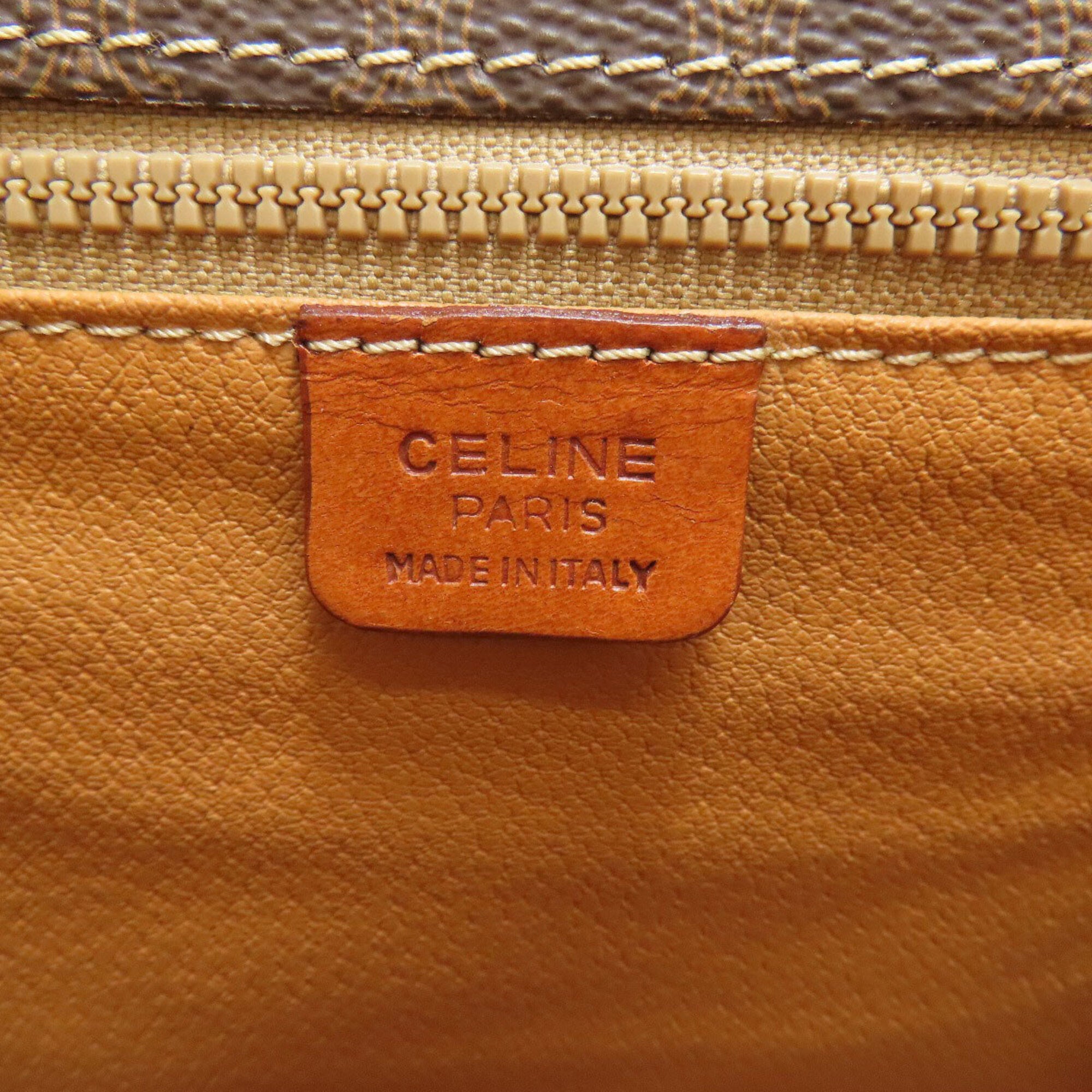 Celine Brown Leather Shoulder Bag (Pre-Owned)