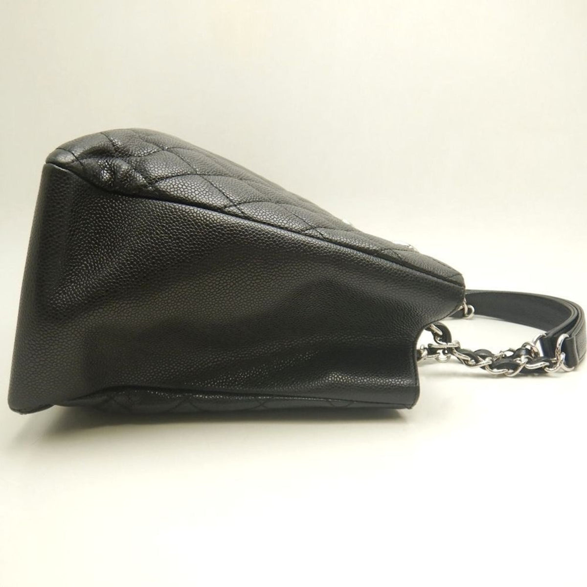 Chanel Black Grained Calfskin Tote Bag (Pre-Owned)