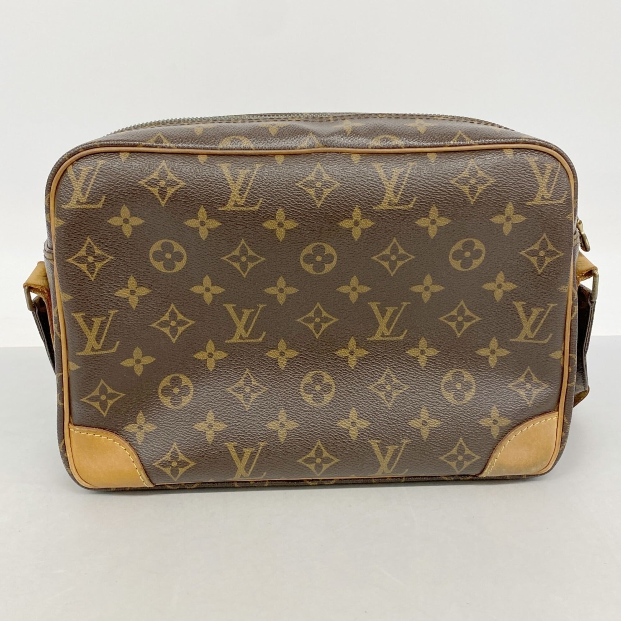Louis Vuitton Brown Shoulder Bag (Pre-Owned)