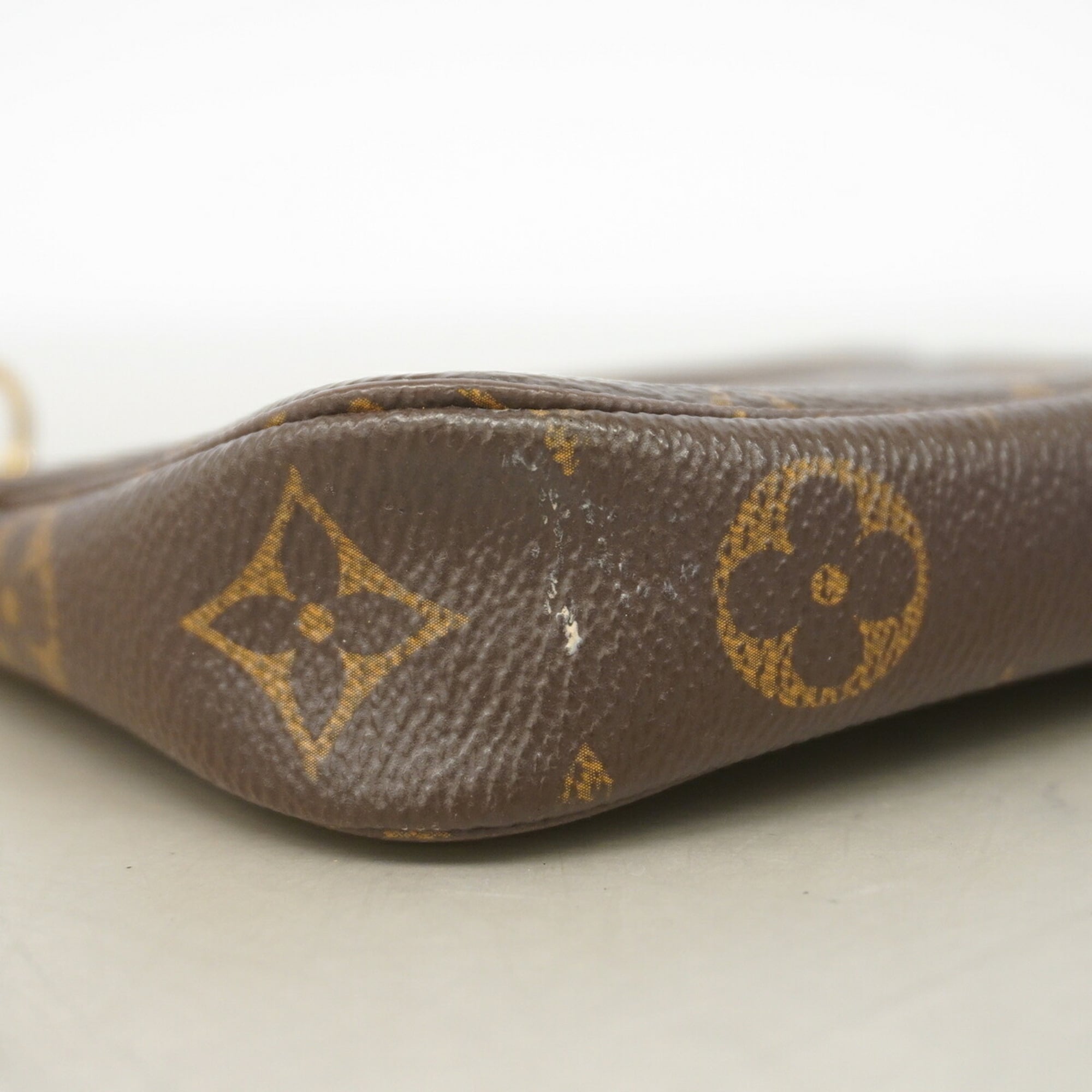 Louis Vuitton Brown Pouch (Pre-Owned)