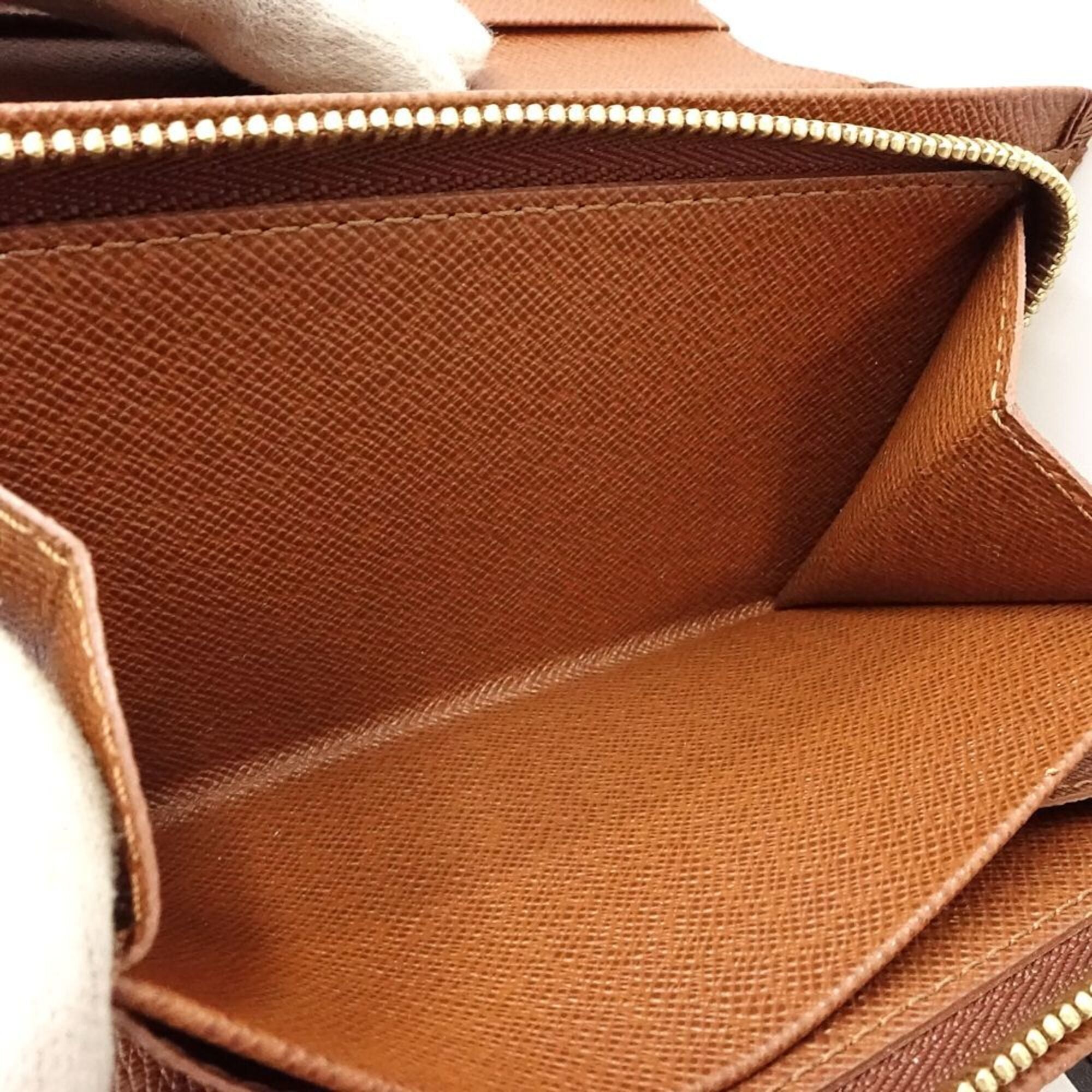 Louis Vuitton Monogram Brown Monogram Wallet (Bi-Fold) (Pre-Owned)