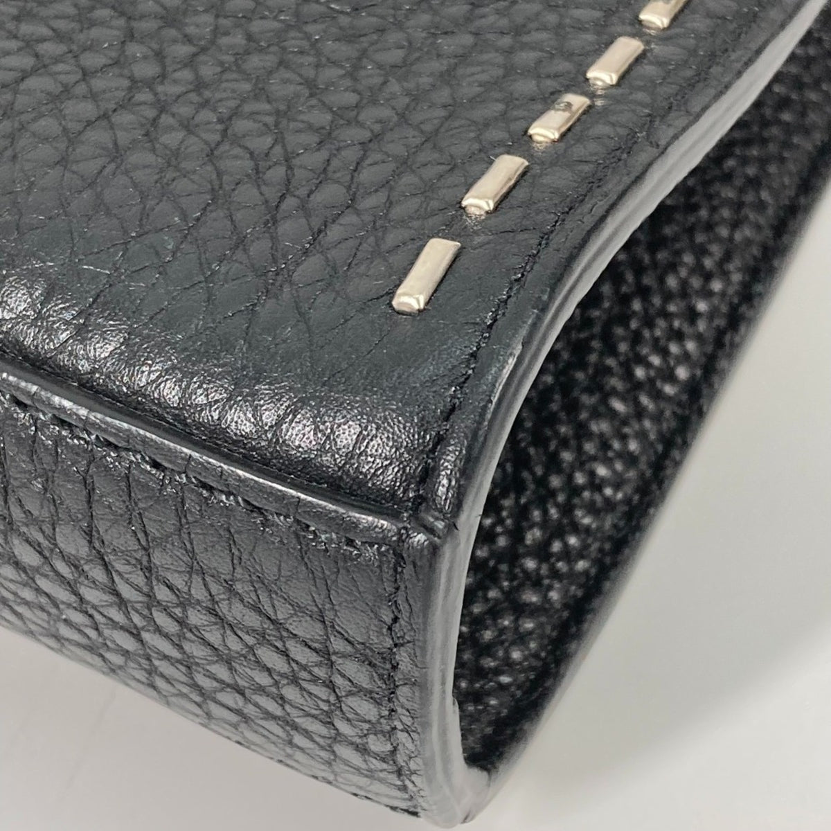 Fendi Black Leather Handbag (Pre-Owned)