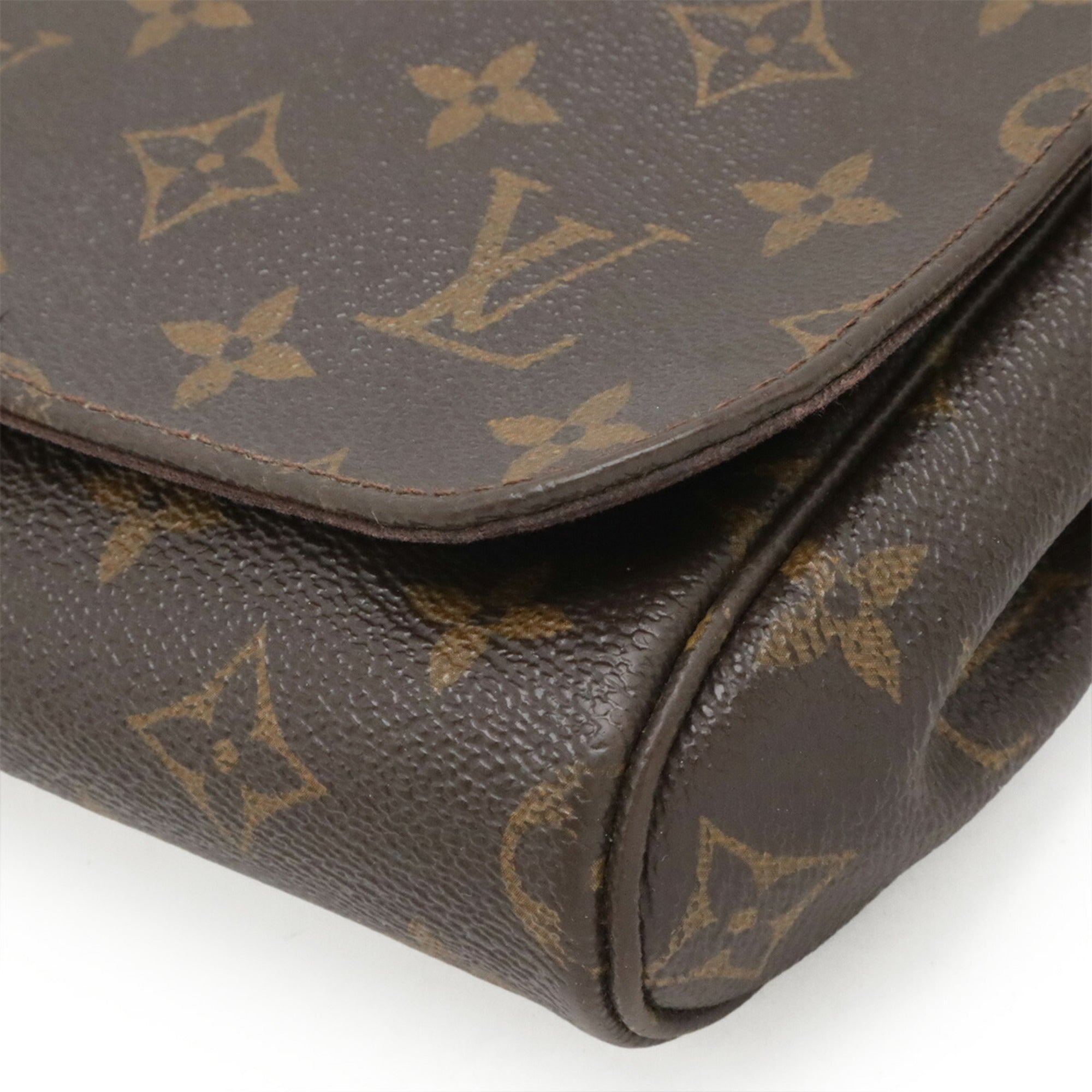 Louis Vuitton Brown Monogram Canvas Clutch Bag Shoulder Bag (Pre-Owned)