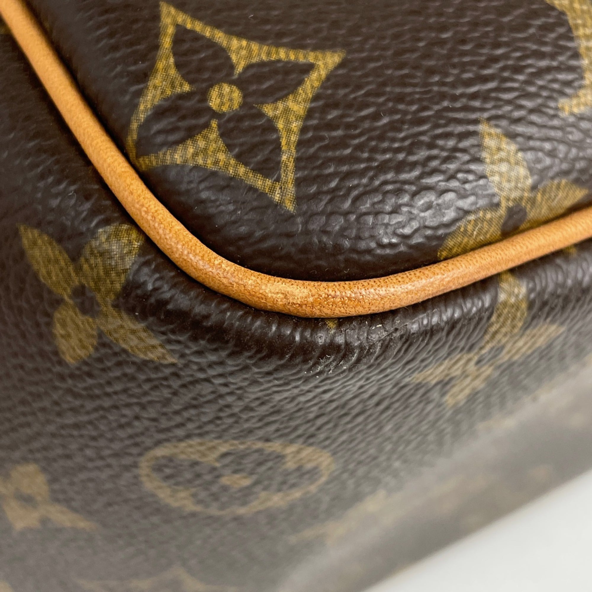 Louis Vuitton Brown Monogram Monogram Handbag (Pre-Owned)