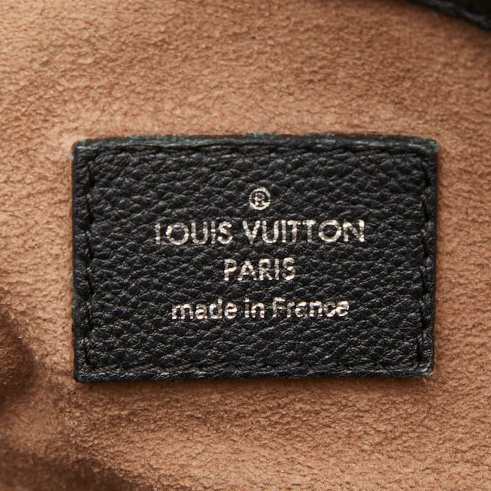 Louis Vuitton Black Leather Handbag (Pre-Owned)