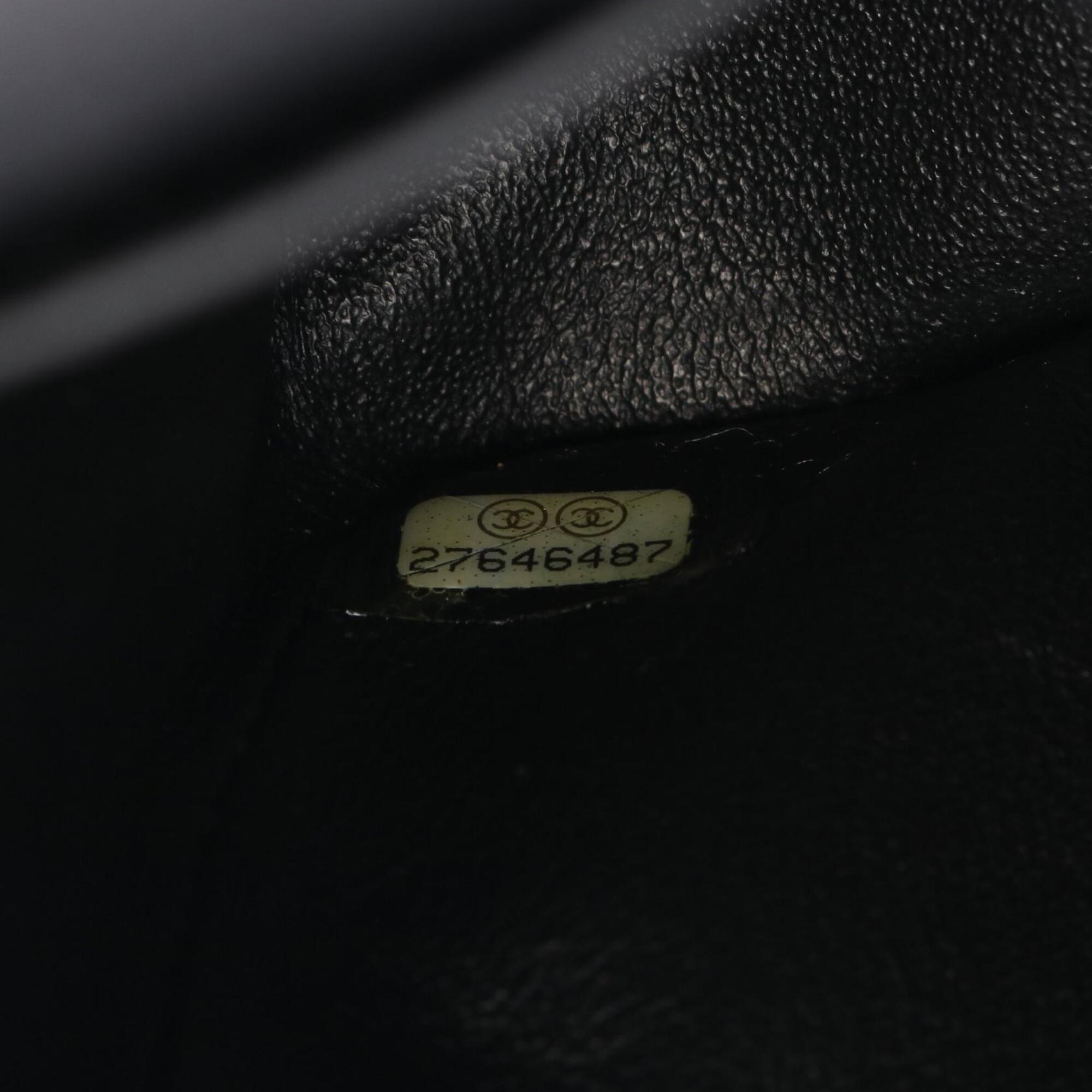 Chanel Black Grained Calfskin Handbag Shoulder Bag (Pre-Owned)