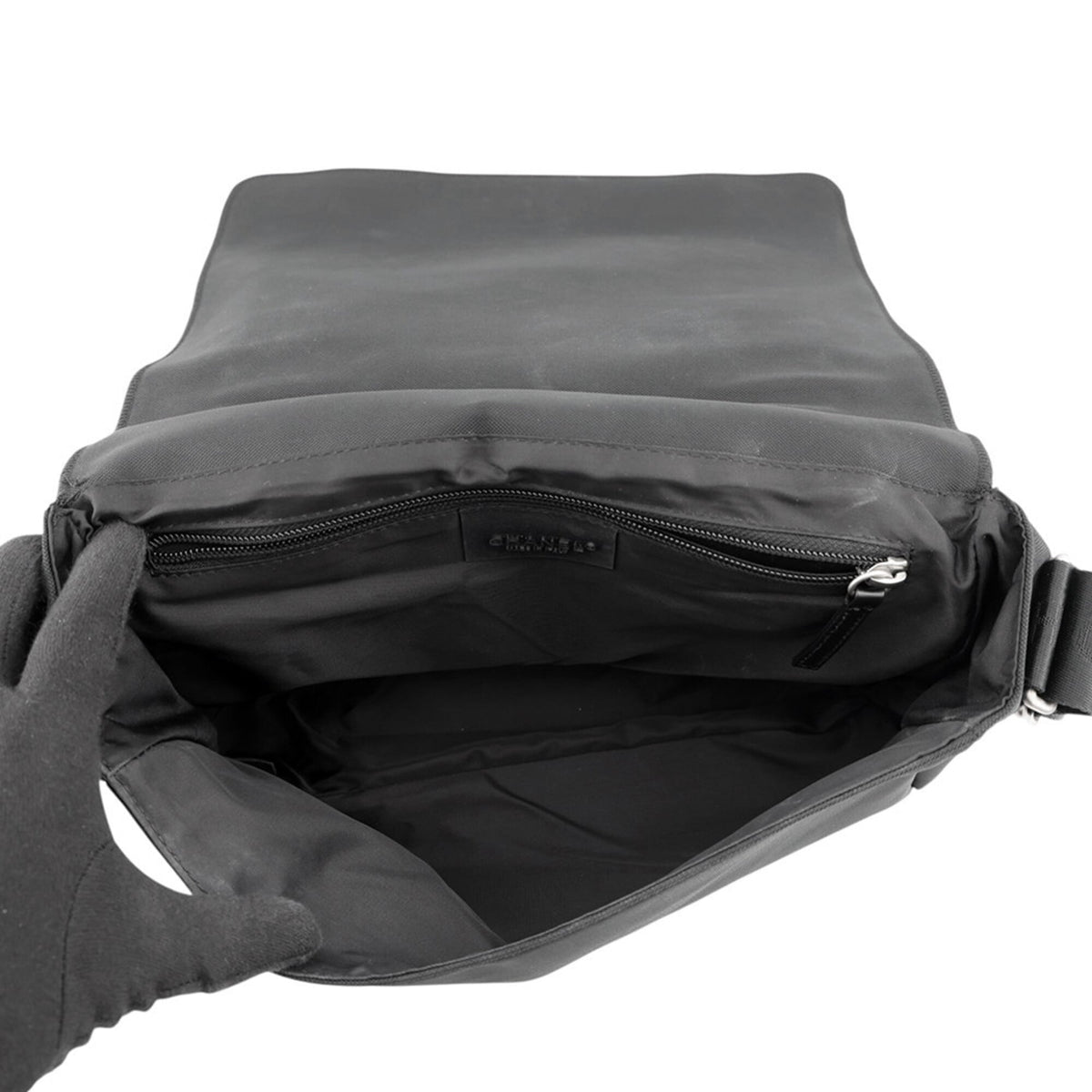 Chanel Sport Navy Black Nylon Felt Messenger Bag Shoulder Bag (Pre-Owned)