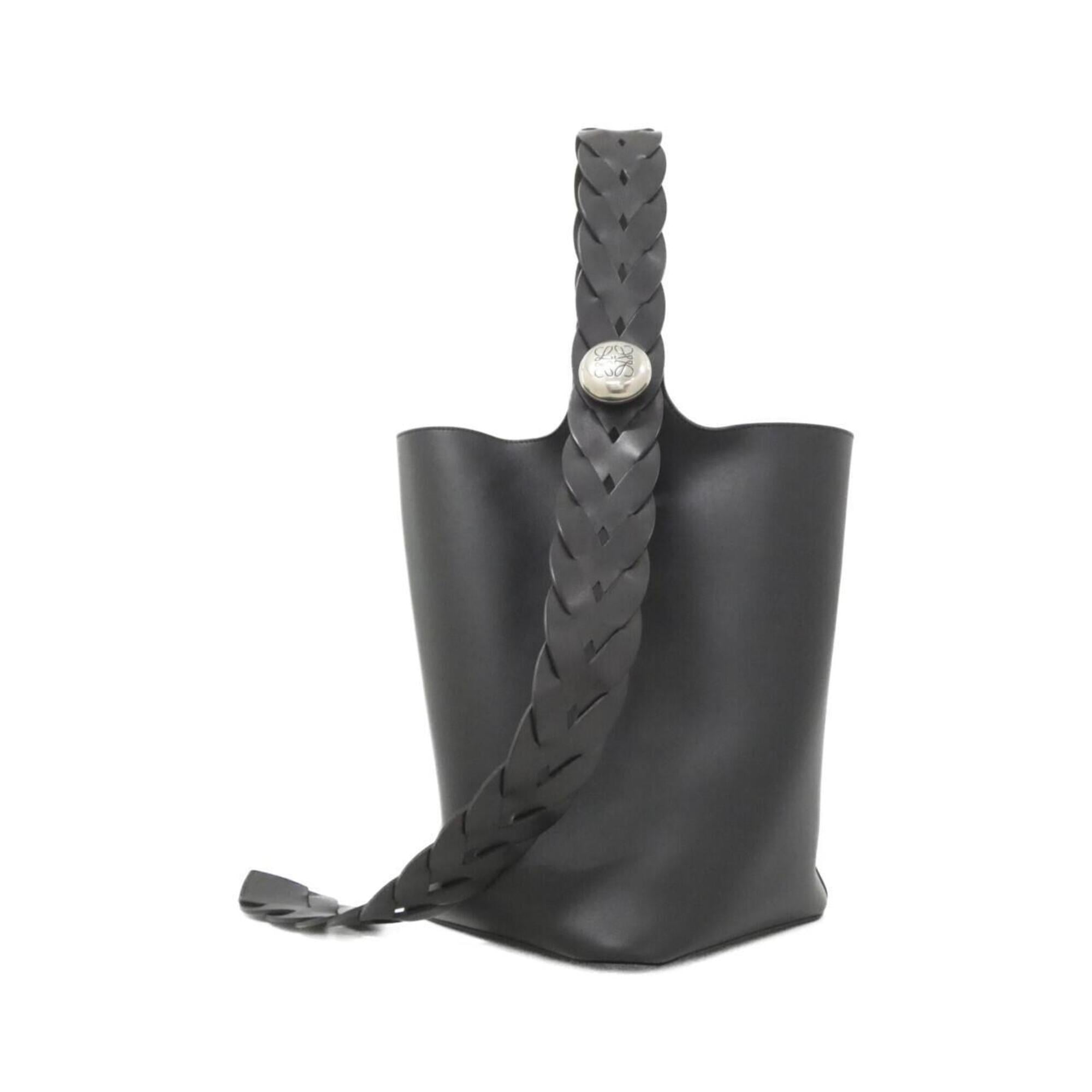 Loewe Black Leather Shoulder Bag (Pre-Owned)