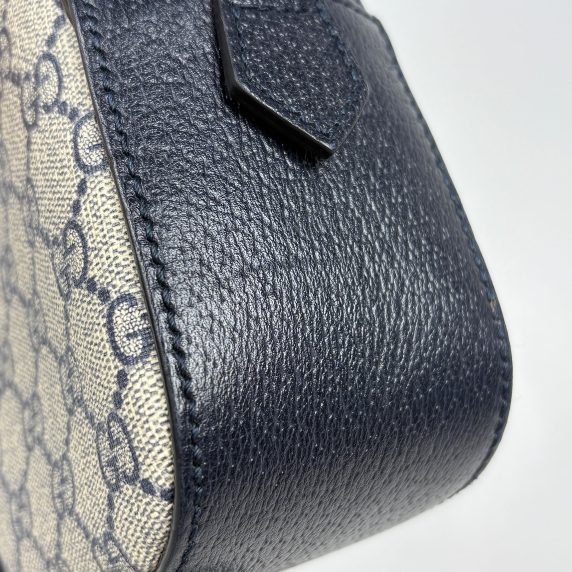 Gucci Sherry Line Navy Gg Supreme Leather Shoulder Bag (Pre-Owned)