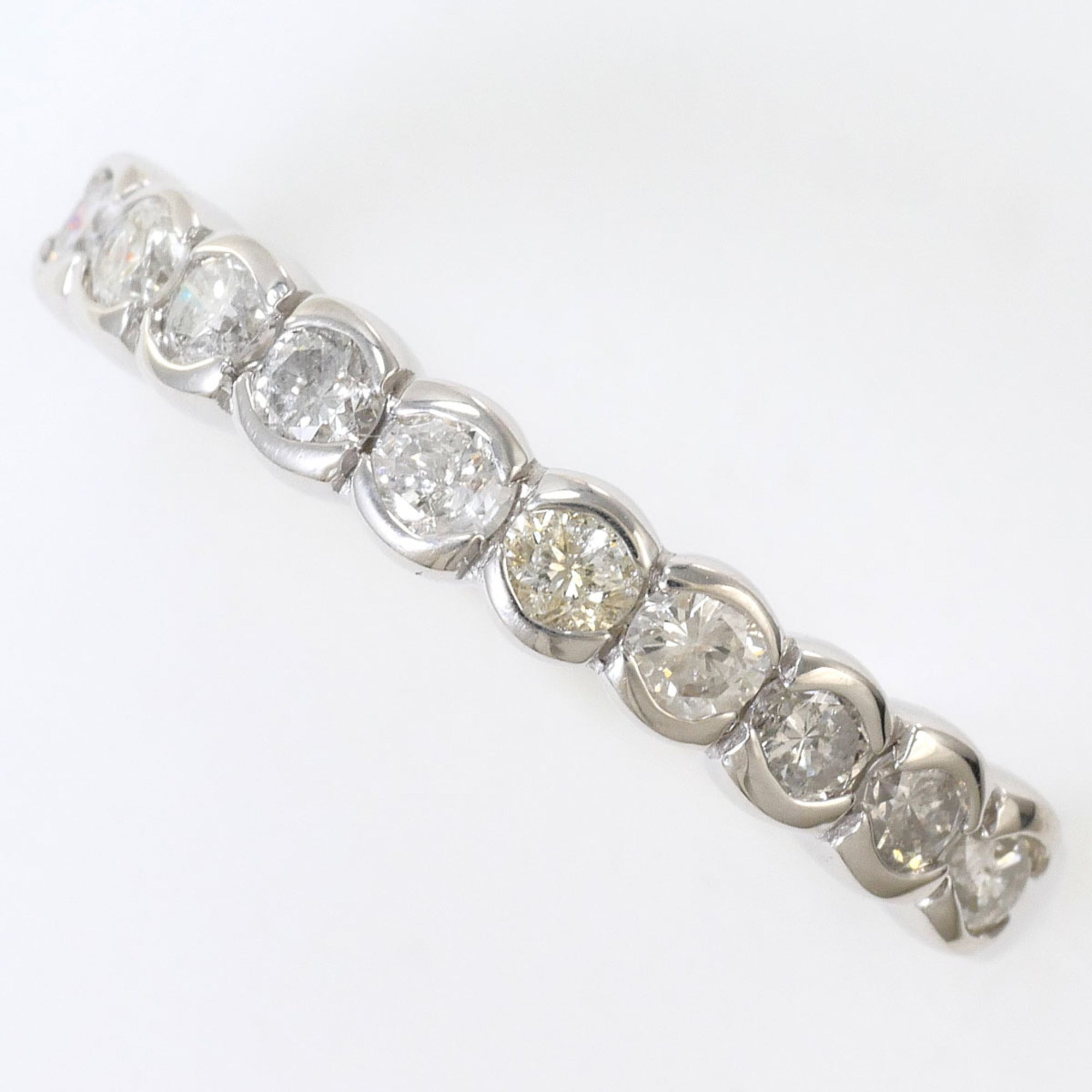 Unbranded White Gold White Gold (18K) Band Ring (Pre-Owned)