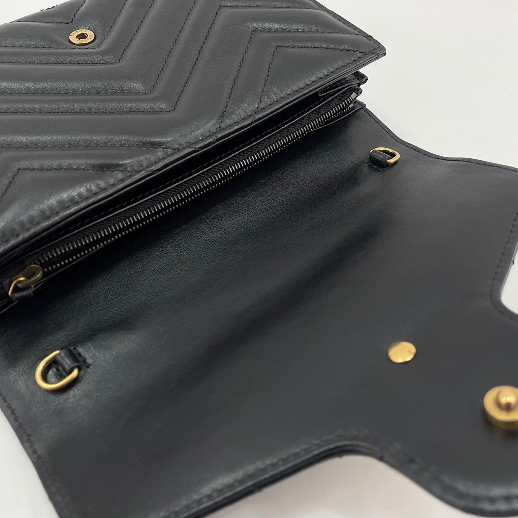 Gucci Black Shoulder Bag (Pre-Owned)