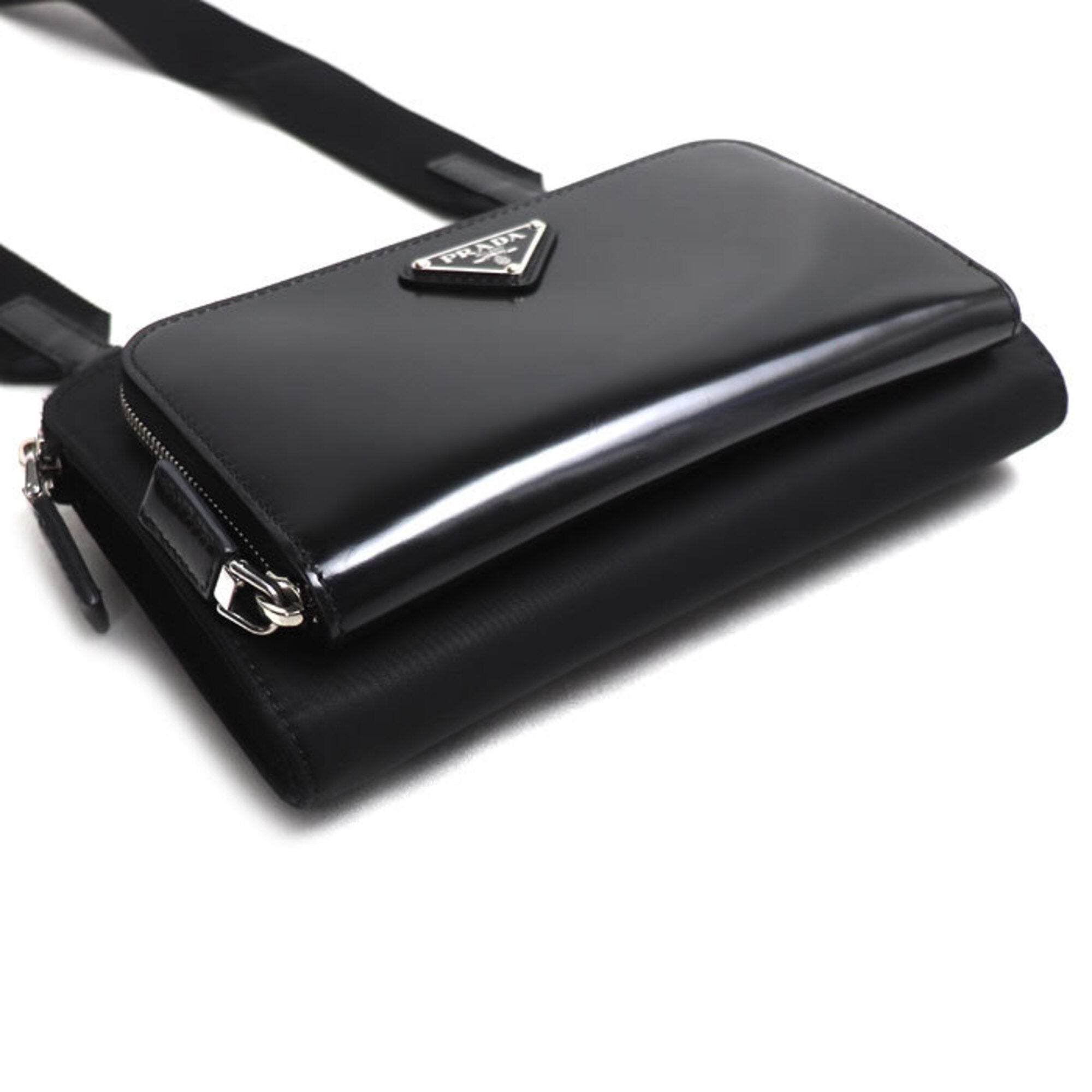 Prada Black Leather Nylon Shoulder Bag (Pre-Owned)