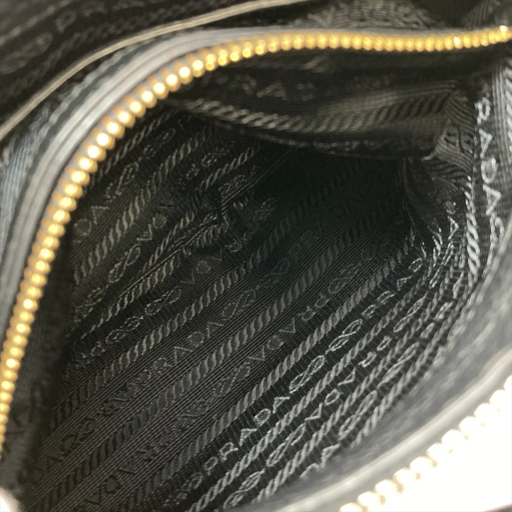 Prada Black Leather Shoulder Bag (Pre-Owned)