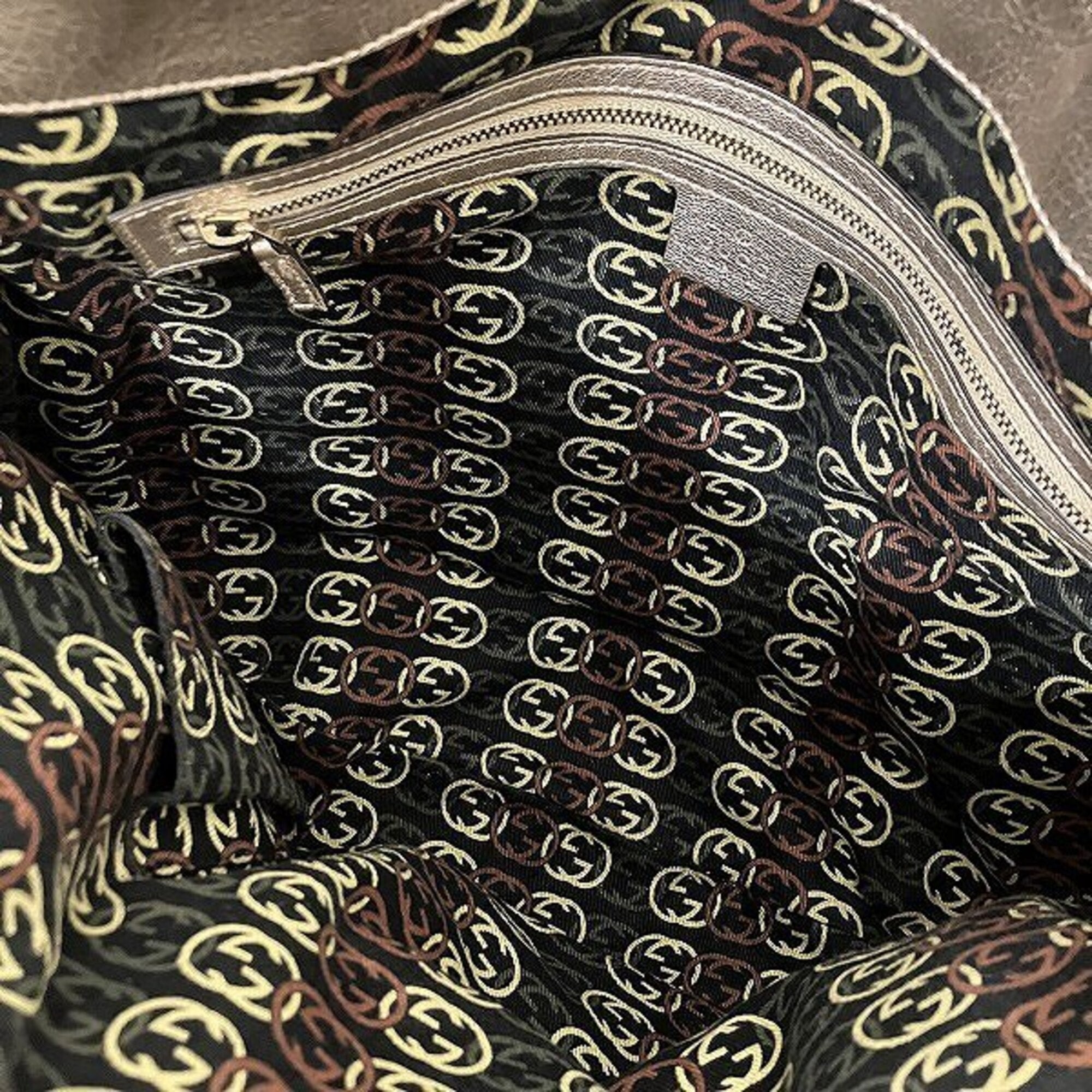 Gucci Metallic Gold Leather Handbag Shoulder Bag (Pre-Owned)