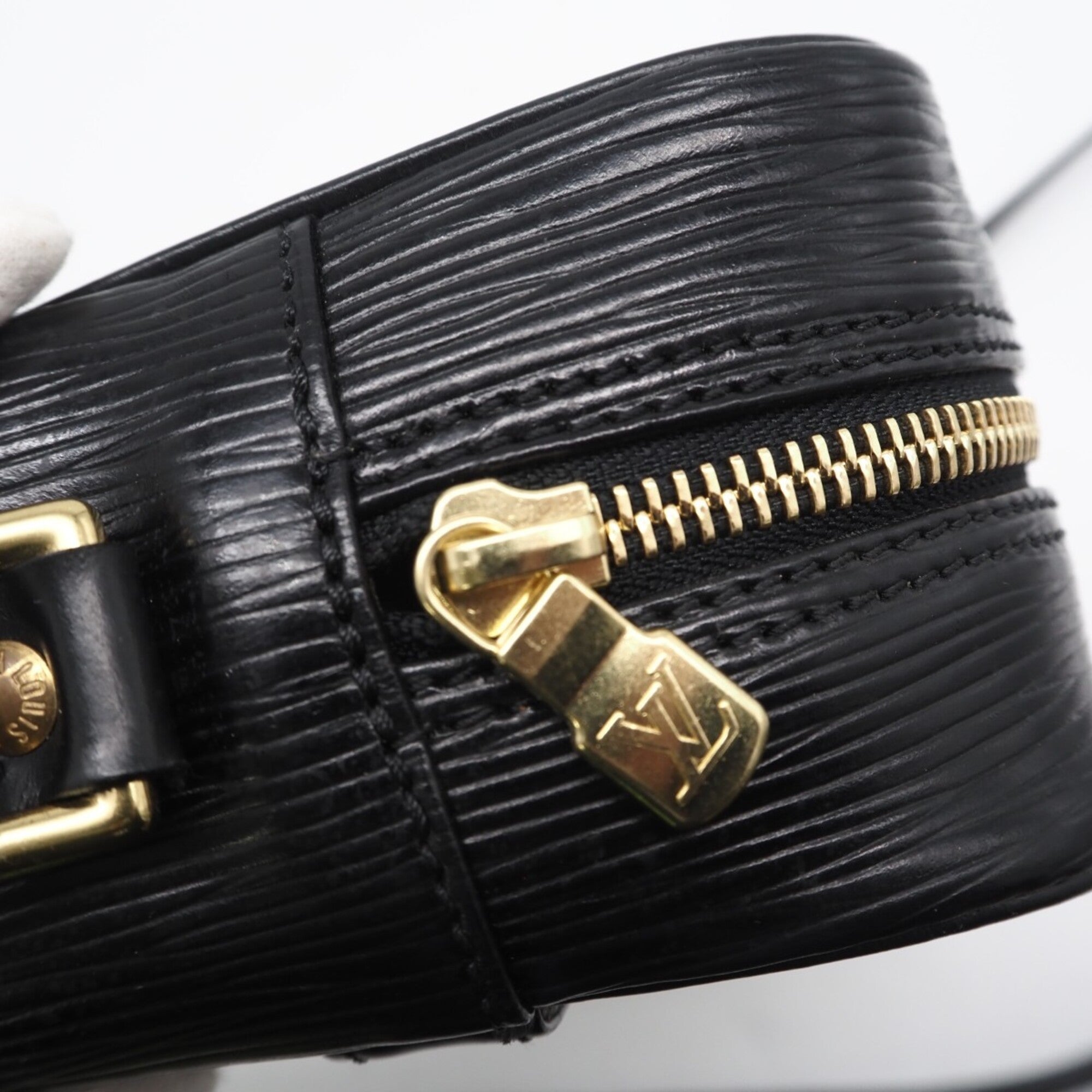 Louis Vuitton Black Noir Leather Shoulder Bag (Pre-Owned)