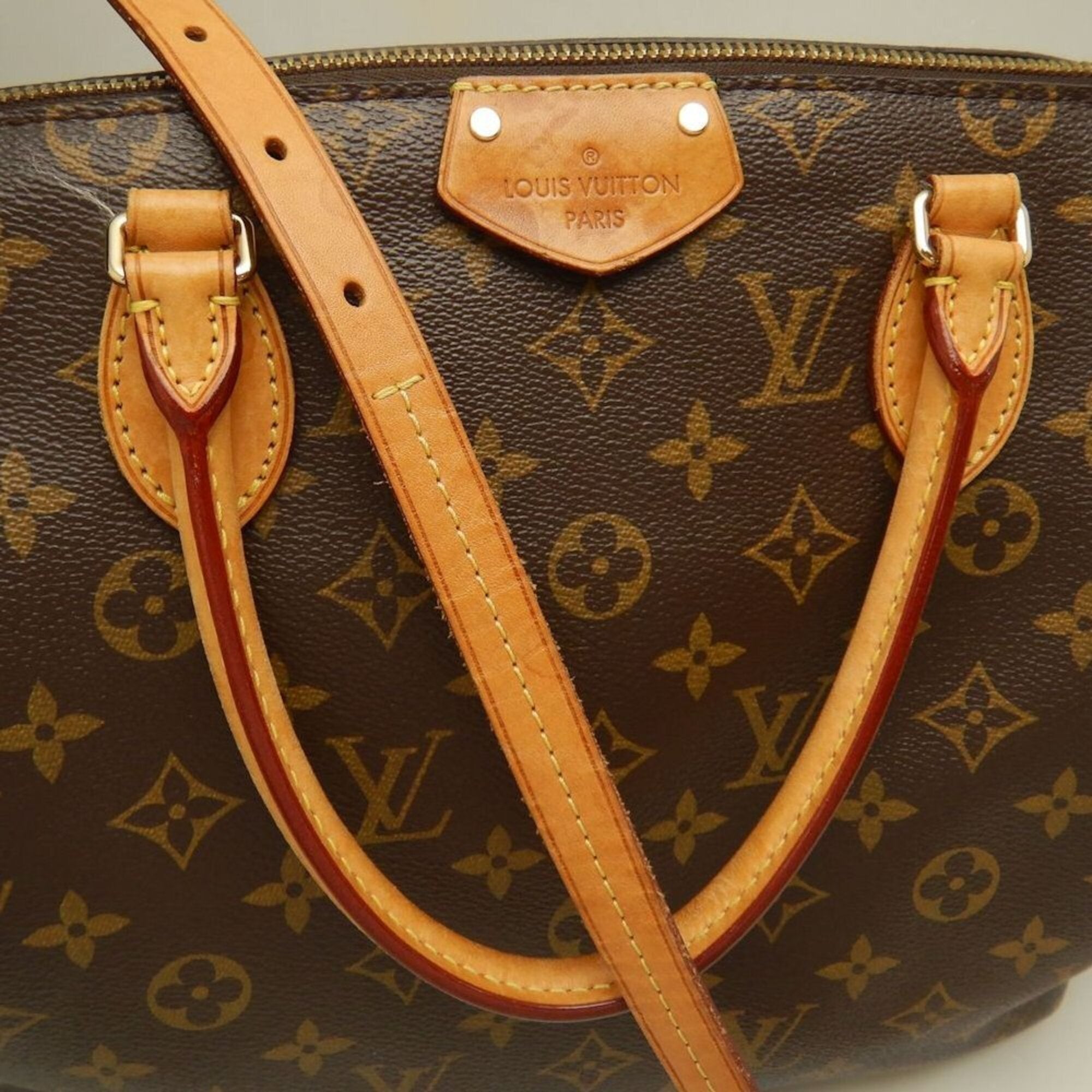Louis Vuitton Brown Monogram Monogram Canvas Handbag (Pre-Owned)
