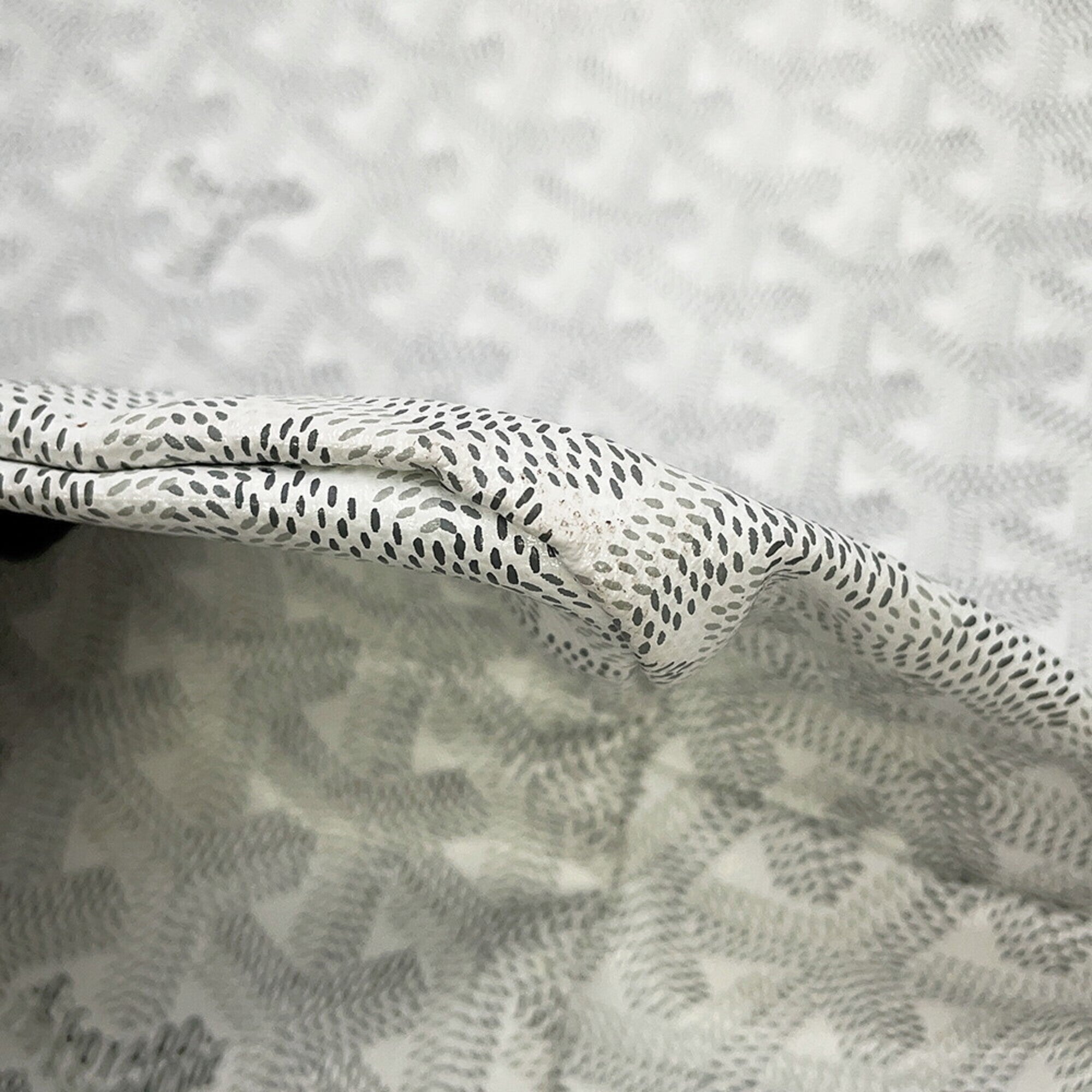 Goyard White Pvc Leather Handbag Pouch Tote Bag (Pre-Owned)