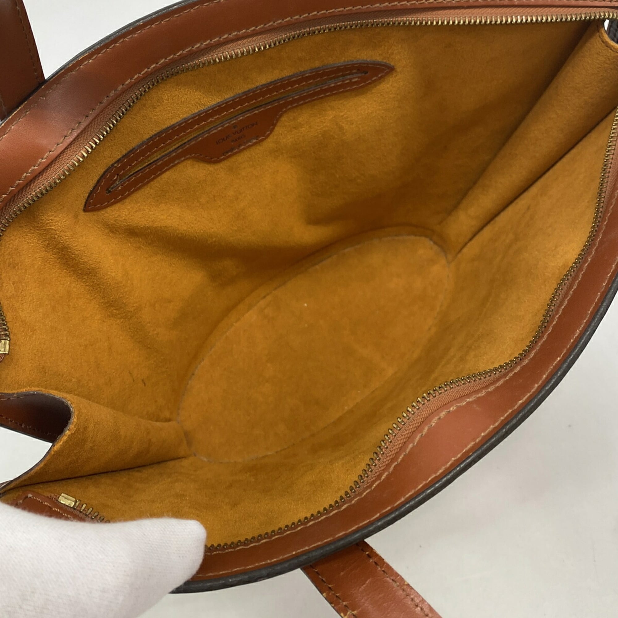 Louis Vuitton Kenyan Brown Handbag (Pre-Owned)