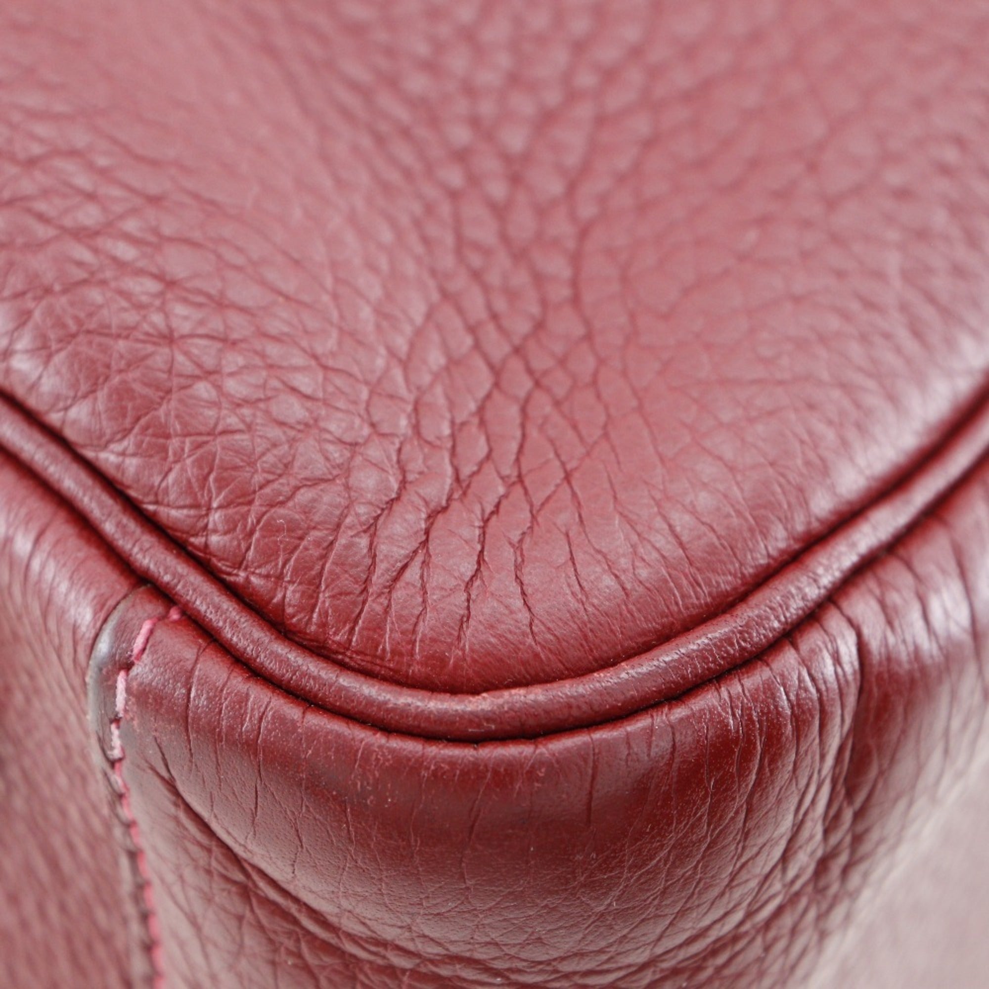 Hermes Lindy Red Color Taurillon Clemence Leather Handbag (Pre-Owned)